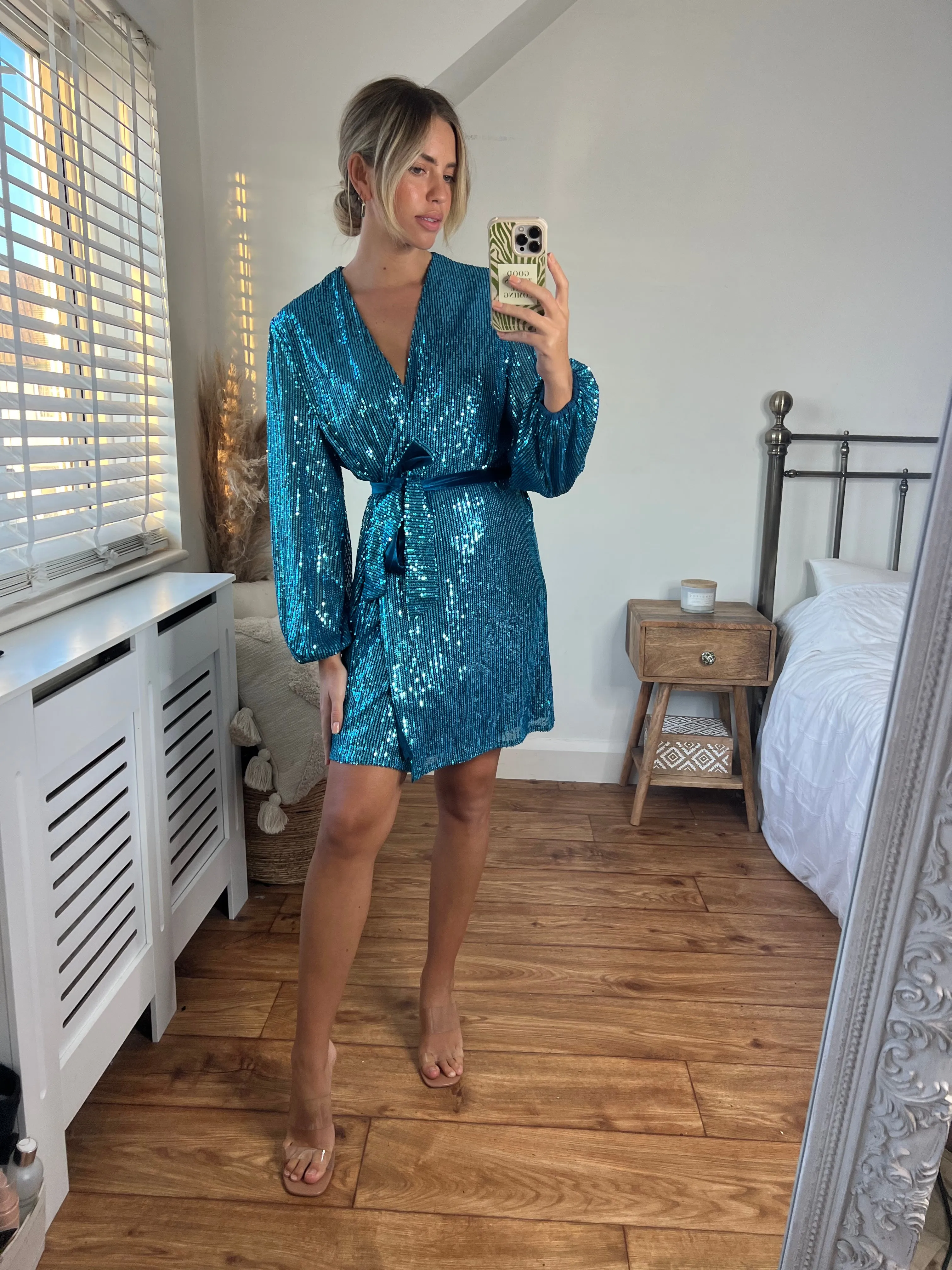 Capsule-Wardrobe Date-Night Dani Sequin Wrap Dress / Peacock Blue