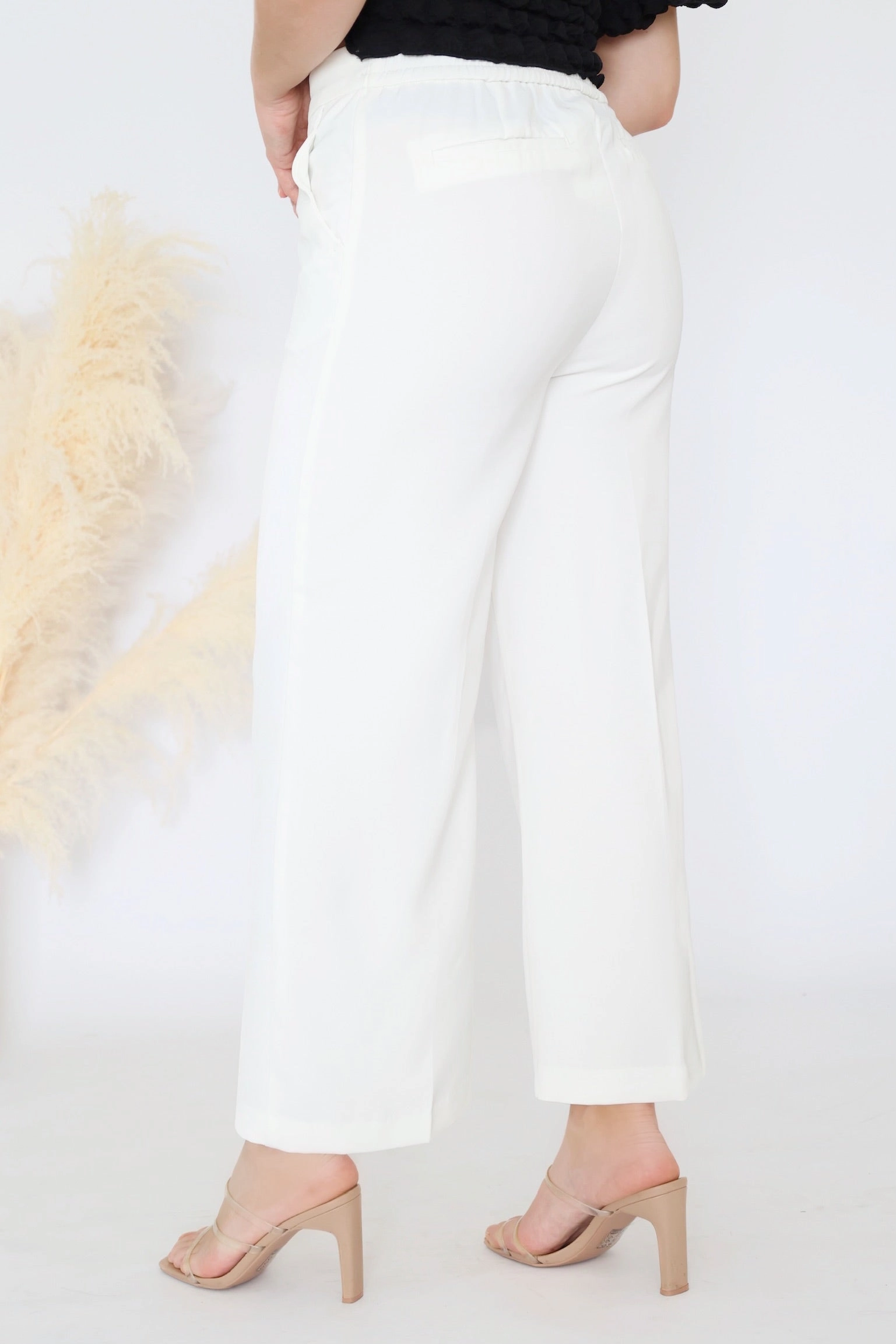 ButtonFront Airflow Ventilation Denali Pants- White (FINAL SALE)