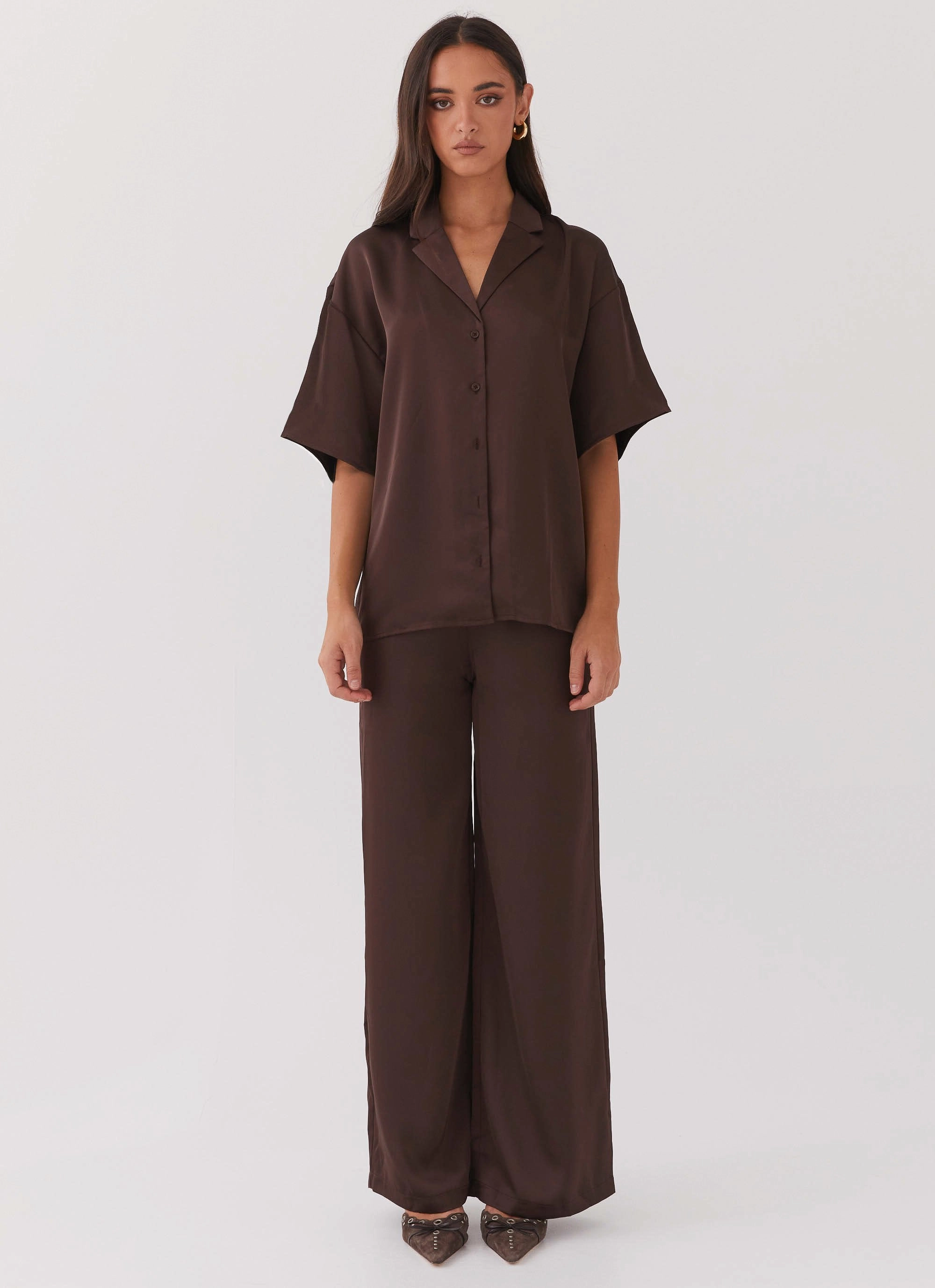 Stretchable Material Velcro Fasten Palm Cove Satin Shirt - Chocolate
