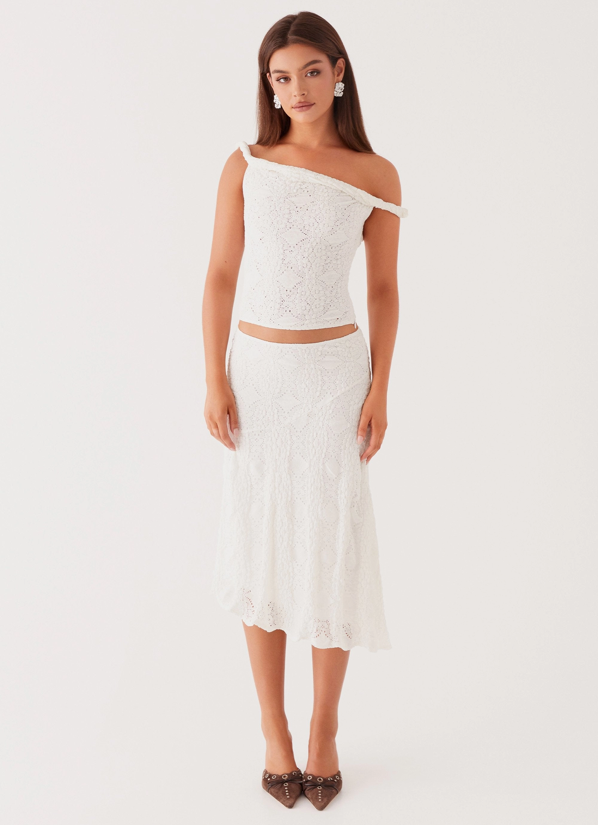 Diamond Sky Top - White Comfortable Cut Double Layered Hem Reinforcement