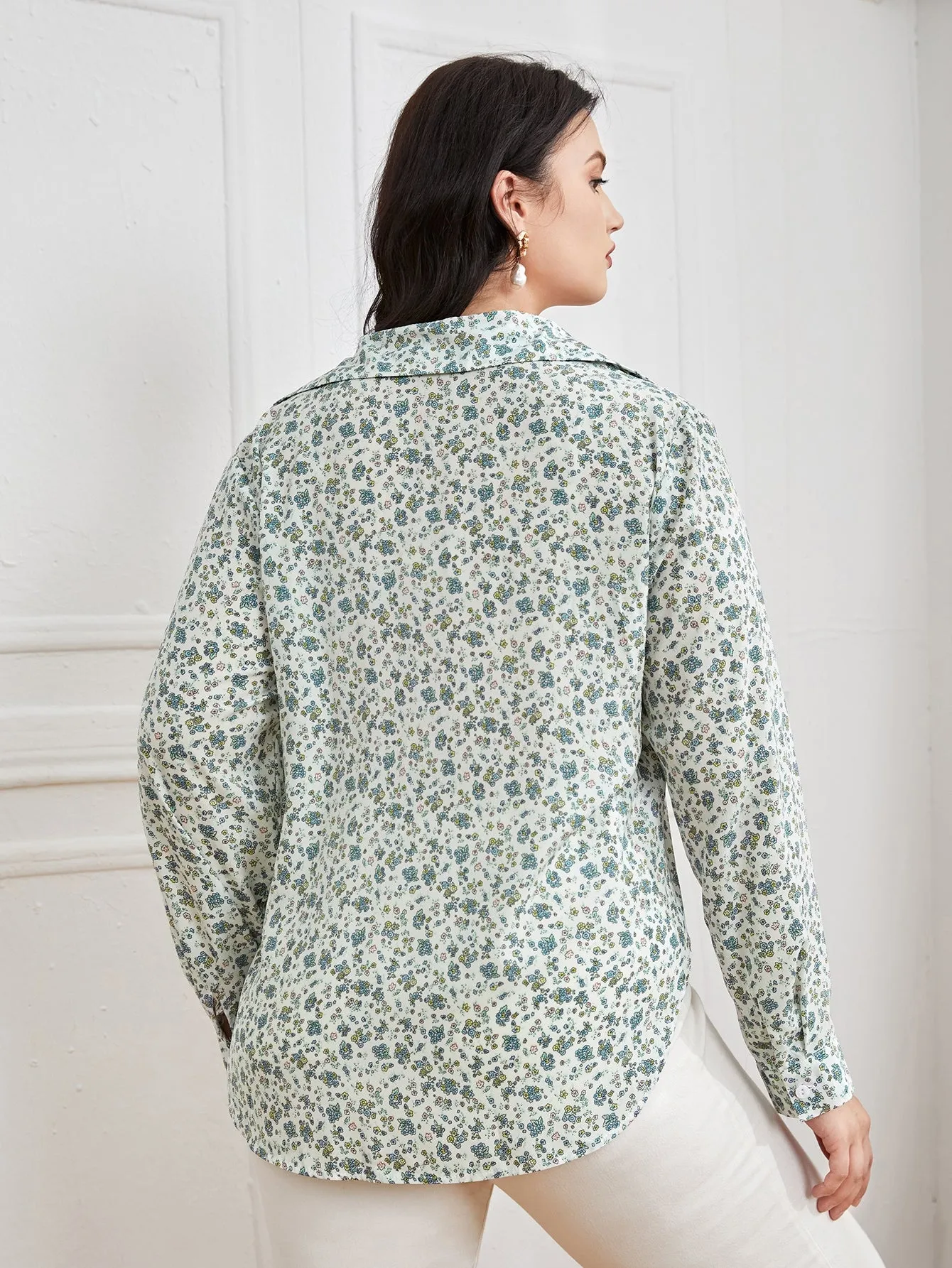 Ditsy Floral Button Front Long Sleeve Collar Long Plus Size Blouse