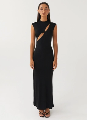 DoubleLayered Collar Special Affair Maxi Dress - Black Sophisticated Touch Special Affair Maxi Dress - Black