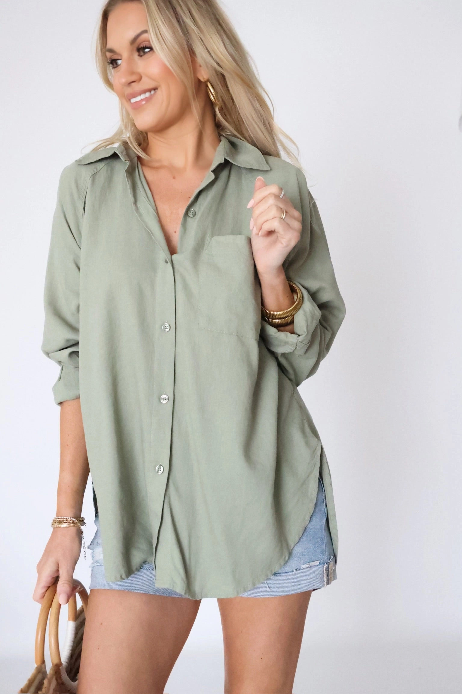 The Perfect Linen Top - Avocado Anti Static Fabric