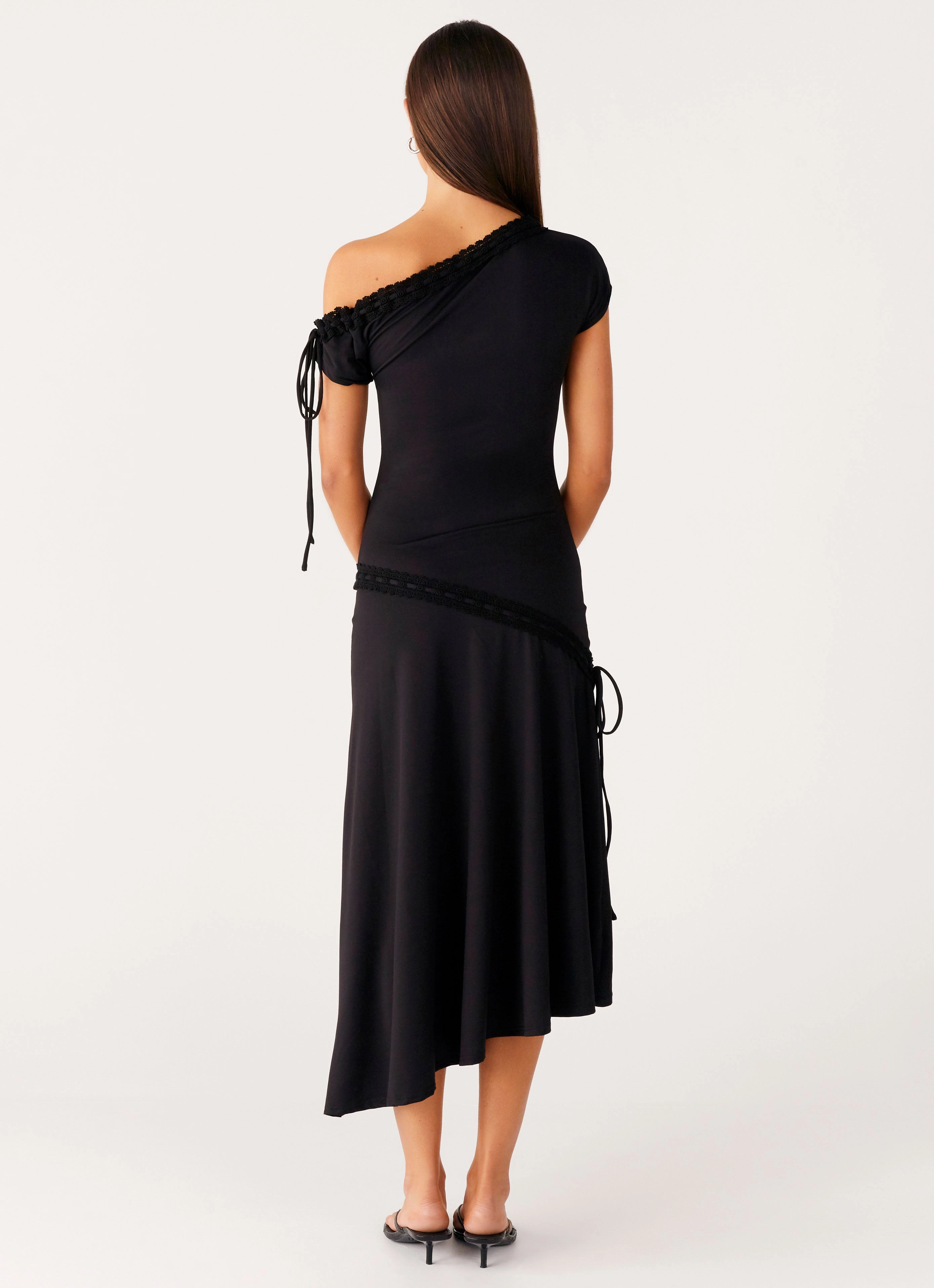 Daily Comfort Downtown Midi Dress - Black