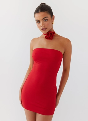 Chic and Flattering Travel-Essential Ruby Glamour Rose Mini Dress - Rouge Red