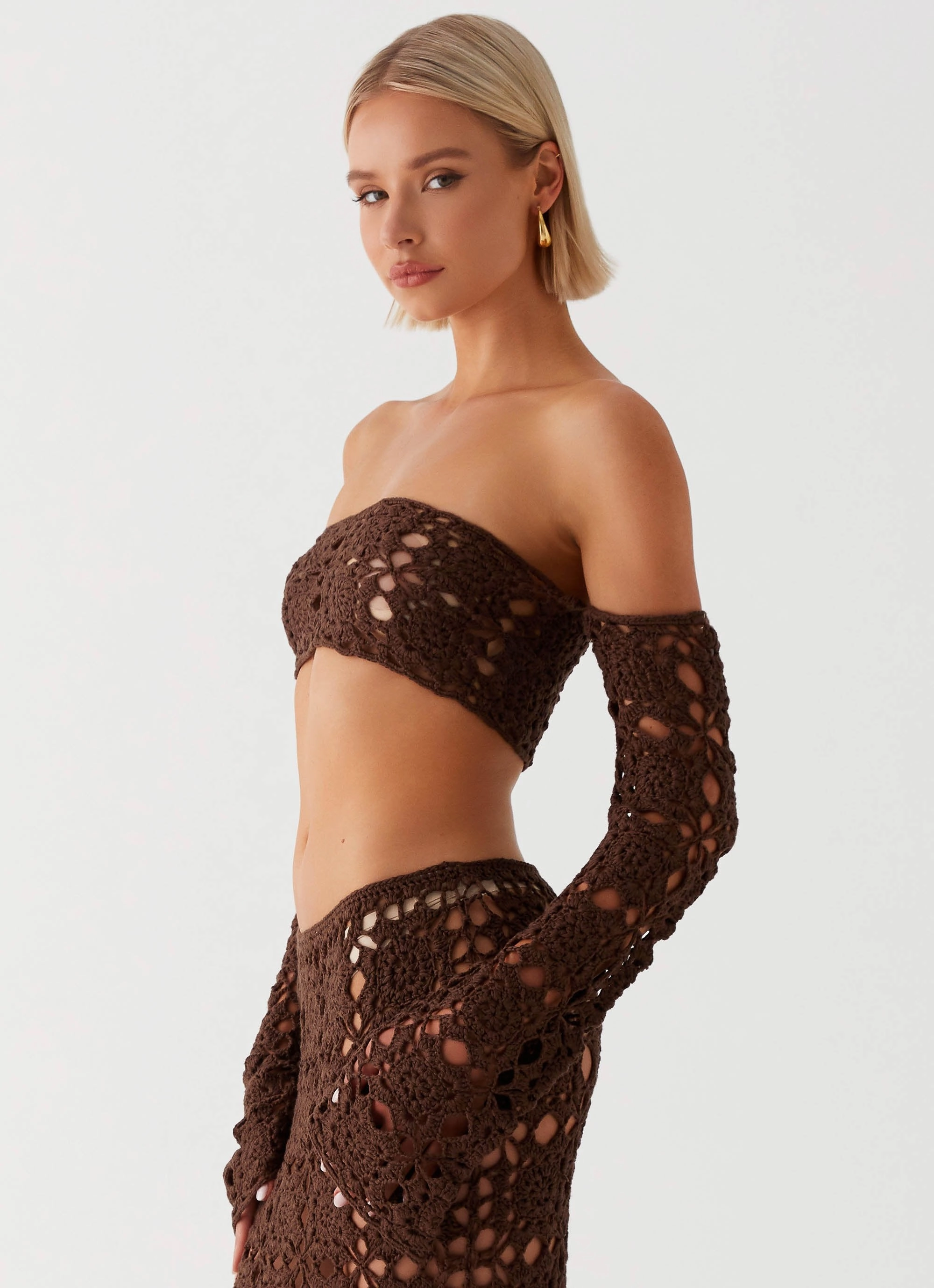Perfect Look Versatile Layer Sorrentino Crochet Long Sleeve Top - Chocolate