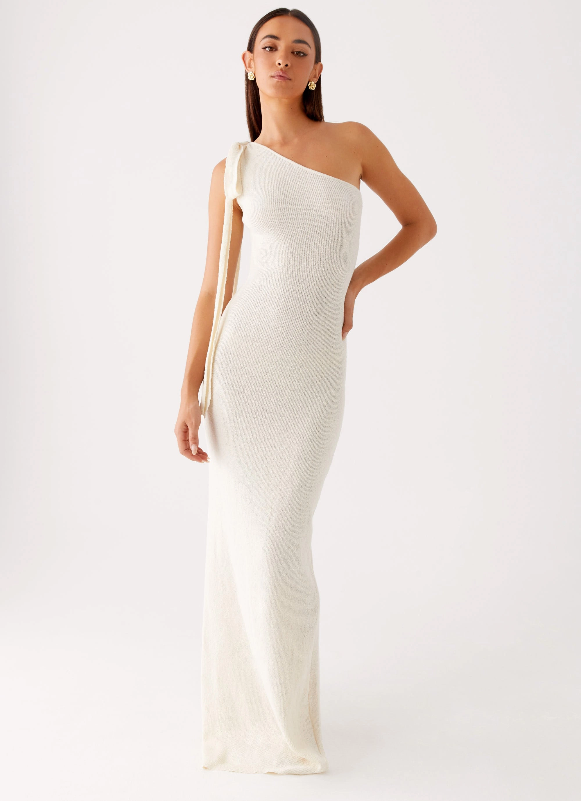 London Cool Scalloped-Edge Easton Knit Maxi Dress - White