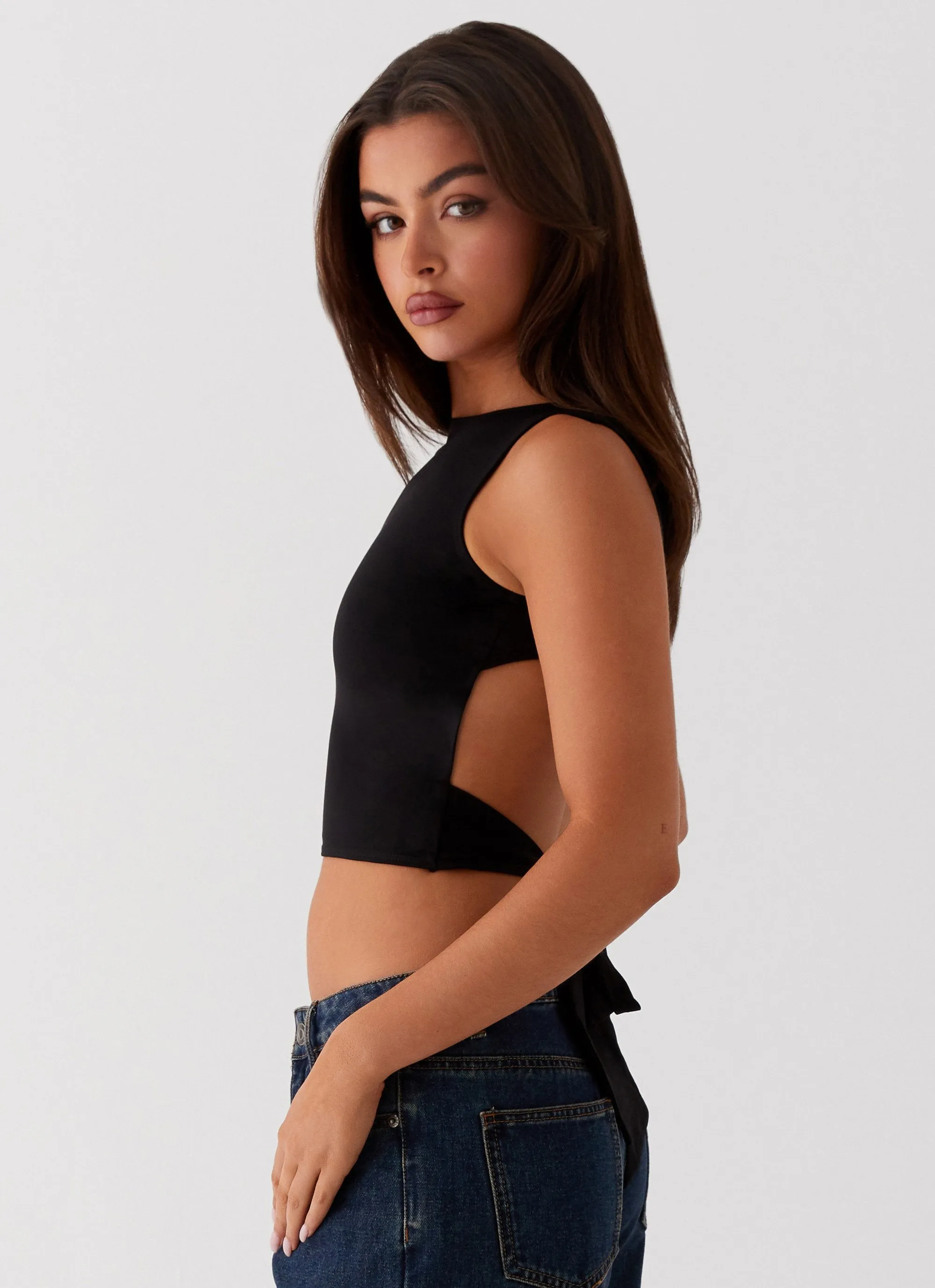 Saskie Crop Top - Black NonChafingTrim
