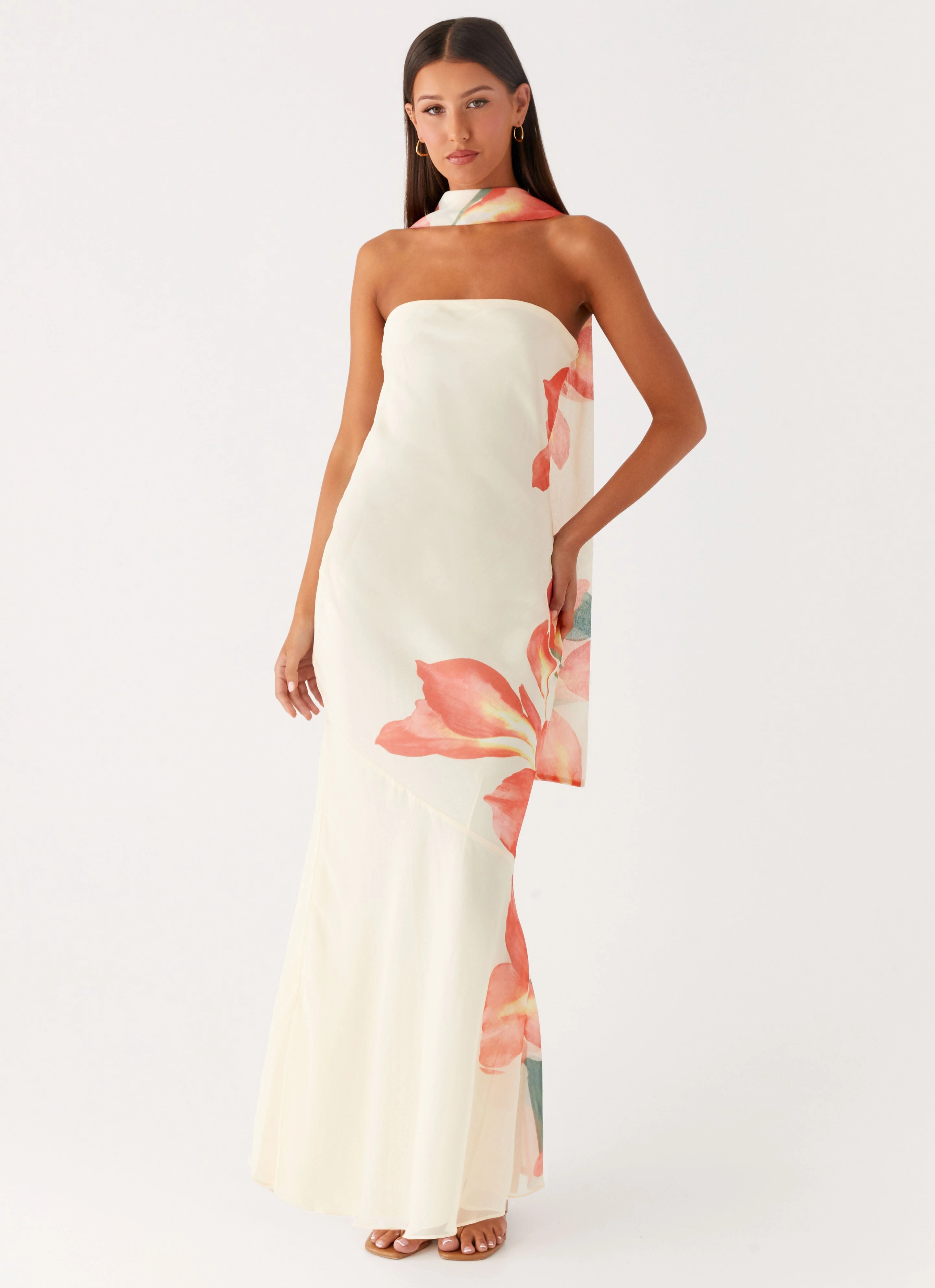 Under The Pagoda Maxi Dress - Siena Floral Effortless Mood Chic Harmony