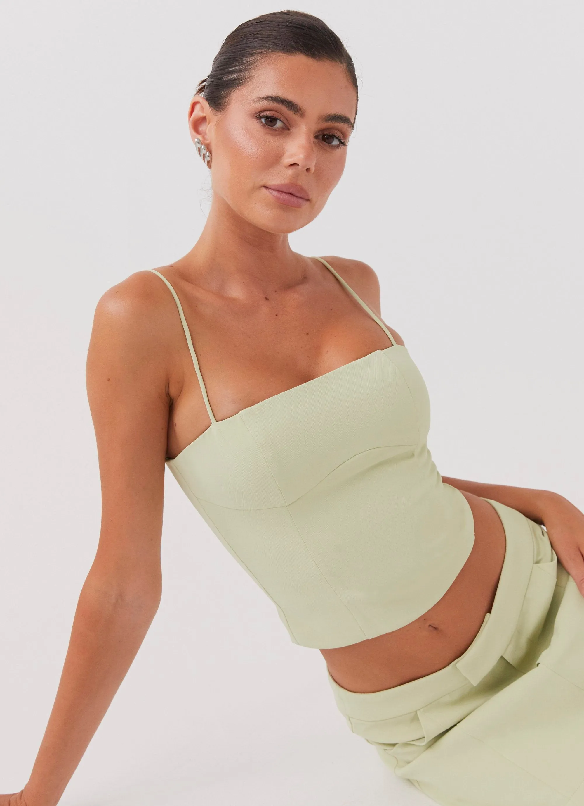 Durable Hem Stitching FlexibleCollarStructure Eliana Crop Top - Green Zest