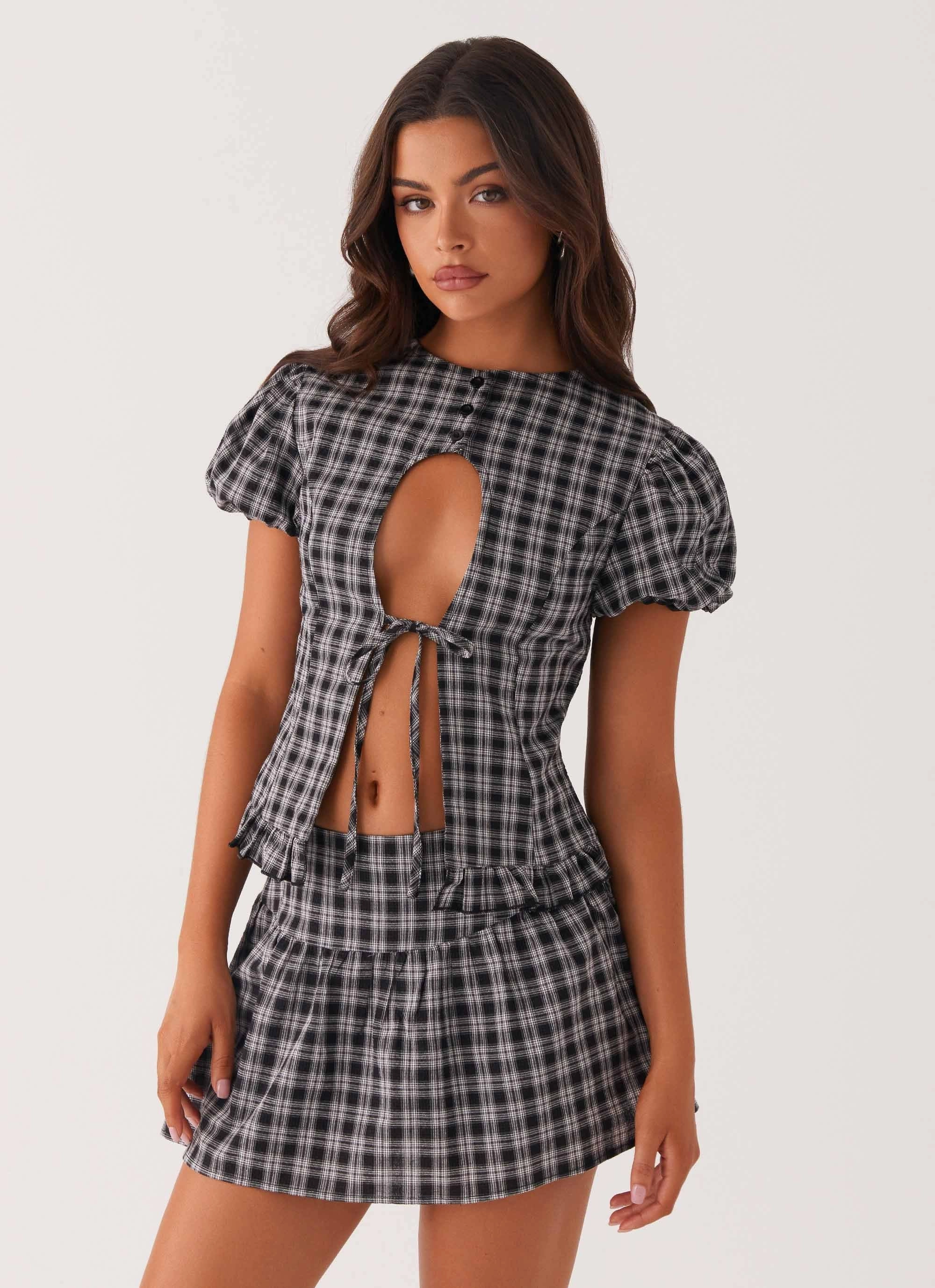 Flexible Ribbed Cuffs Annie Puff Sleeve Top - White Black Check