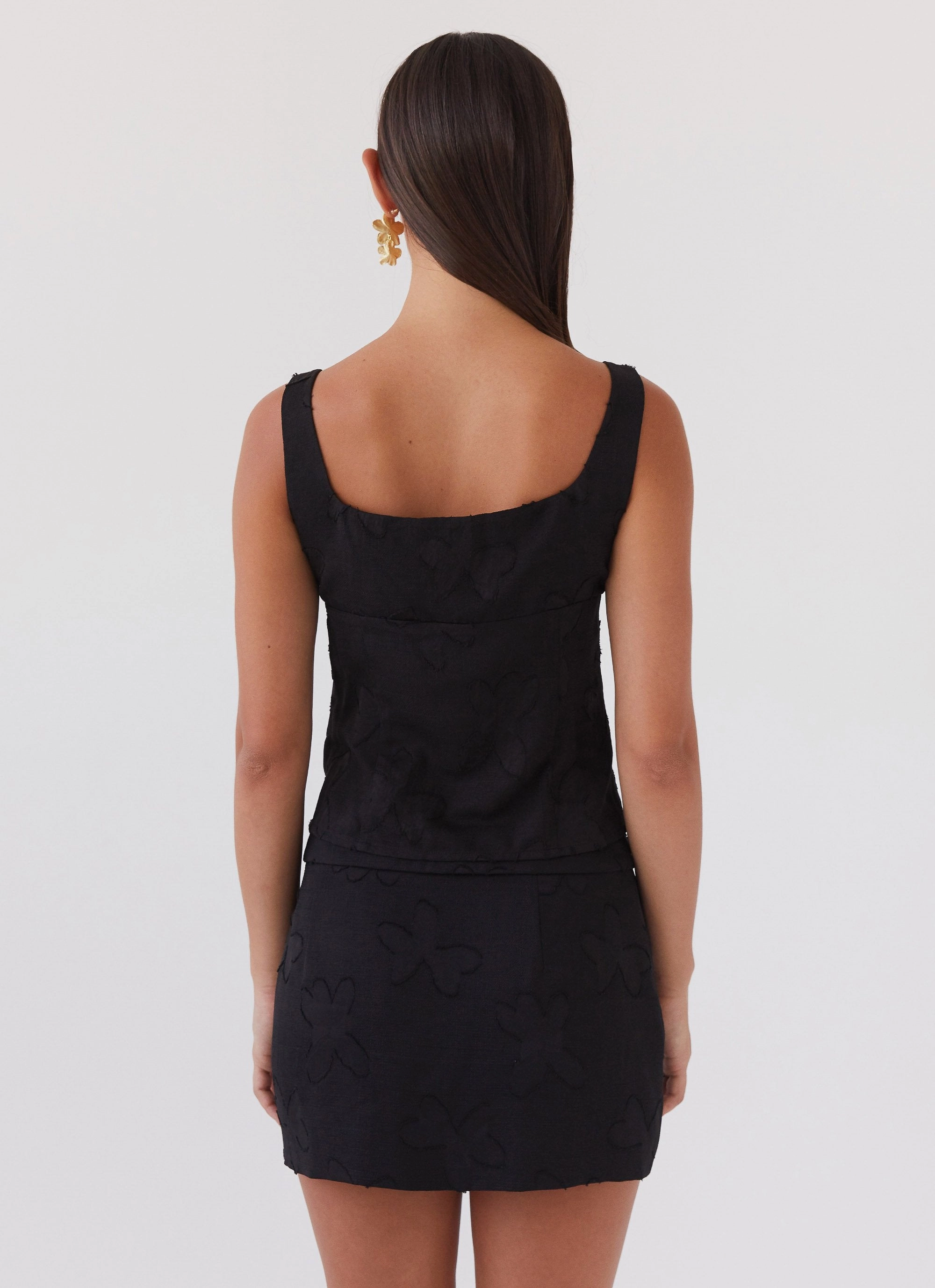 Seamless Knit Design Reinforced Neckline Detail Bianka Tie Top - Black Petal