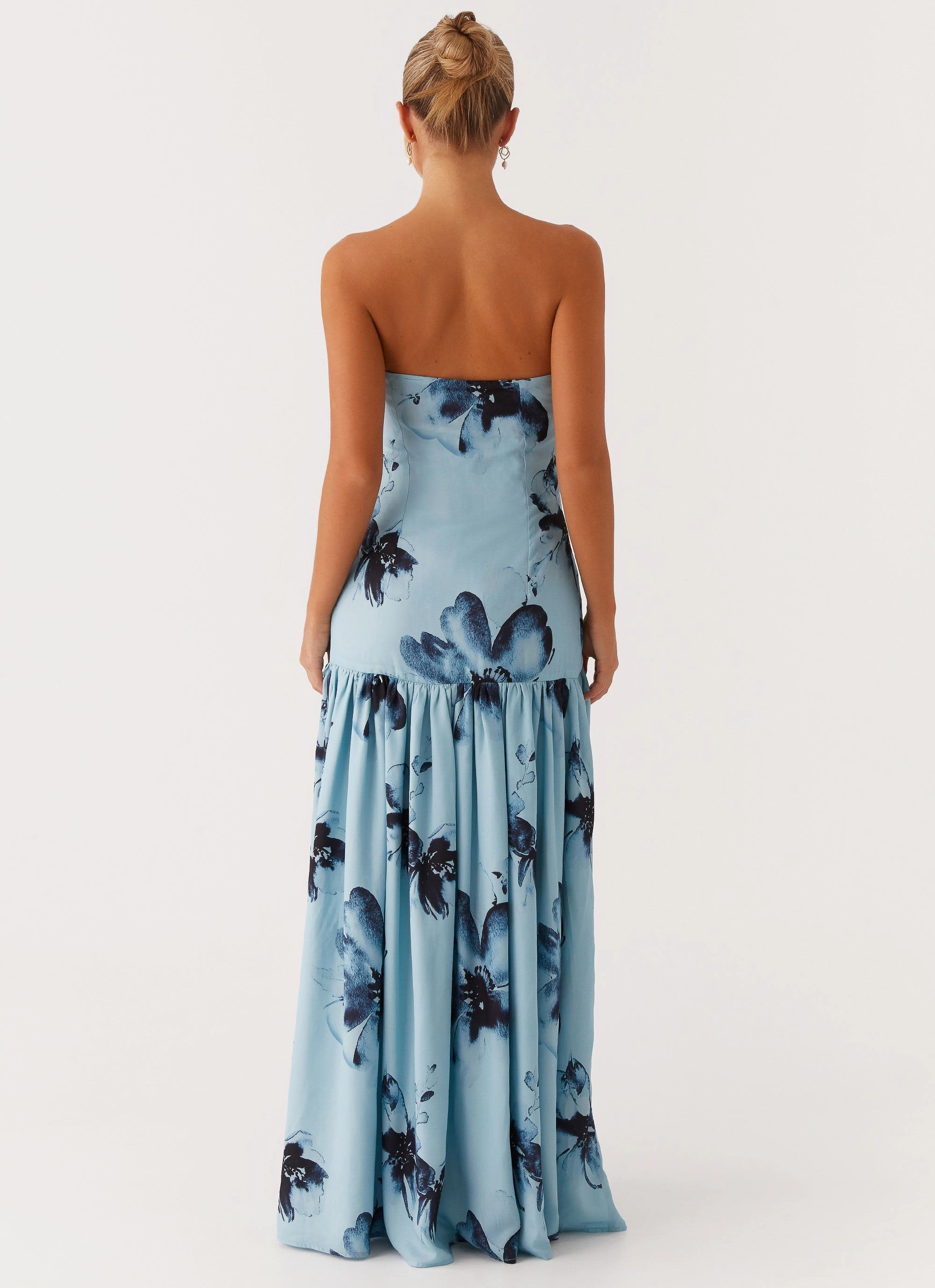 Minimalist-Style Eden Strapless Maxi Dress - Blue Black Floral