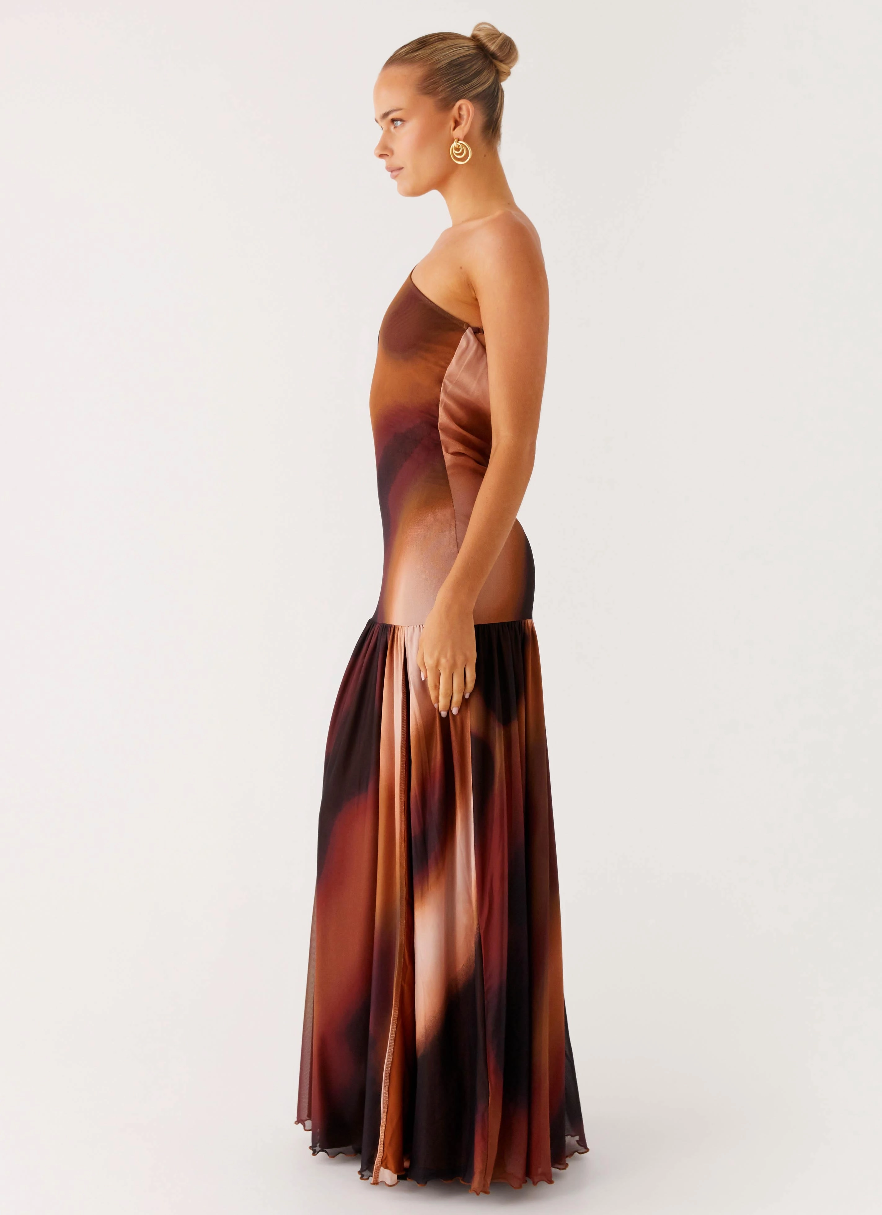 Carlina Maxi Dress - Black Gradient Subtle Glam Festive Mood