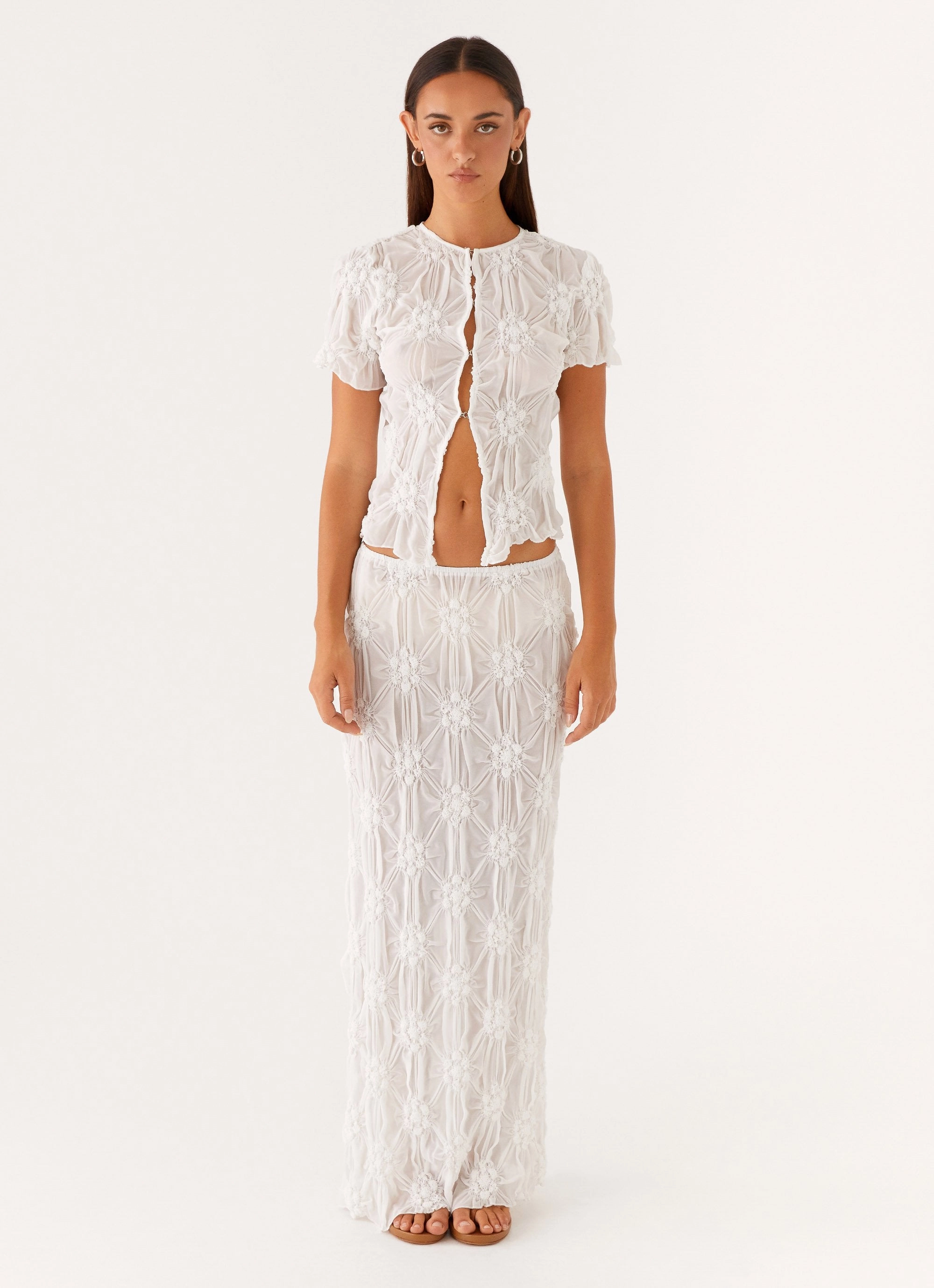 Effortlessly Top - Ivory Shock Absorbent Padding Moisture Wicking Inner Layer