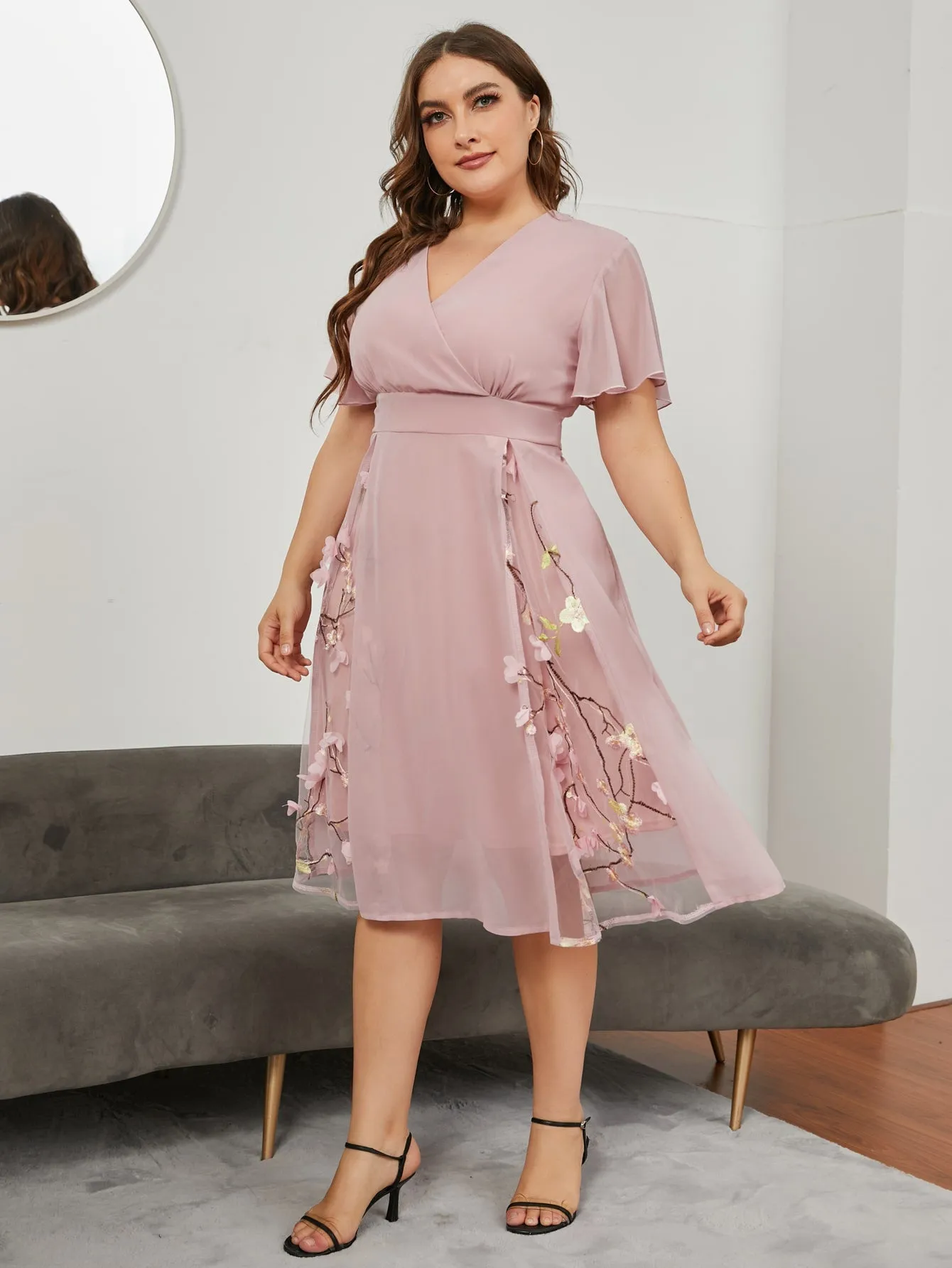 Elegant Floral Ruffle Short Sleeve V Neck Flared High Waist Midi Plus Size Dress