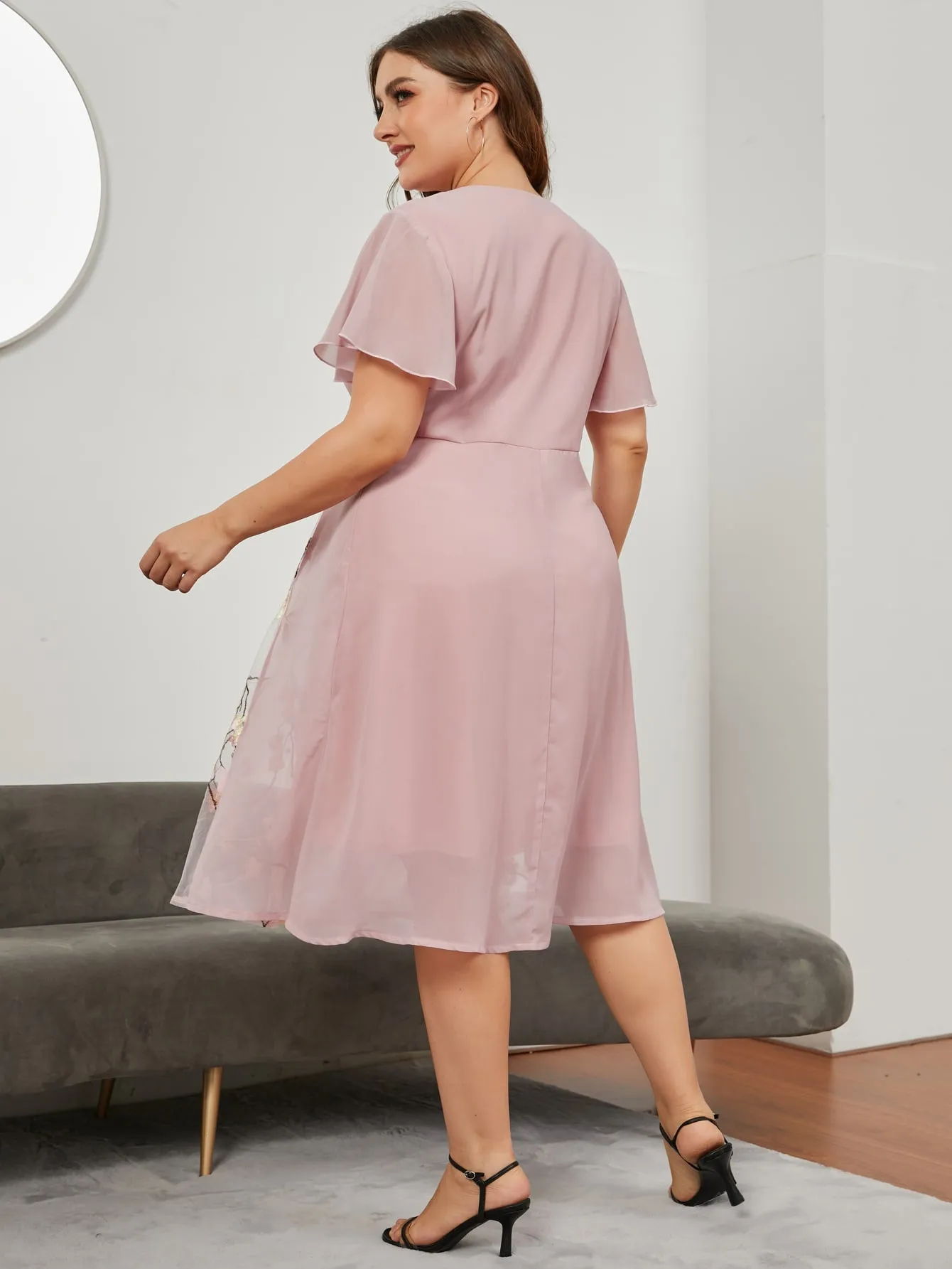 Elegant Floral Ruffle Short Sleeve V Neck Flared High Waist Midi Plus Size Dress