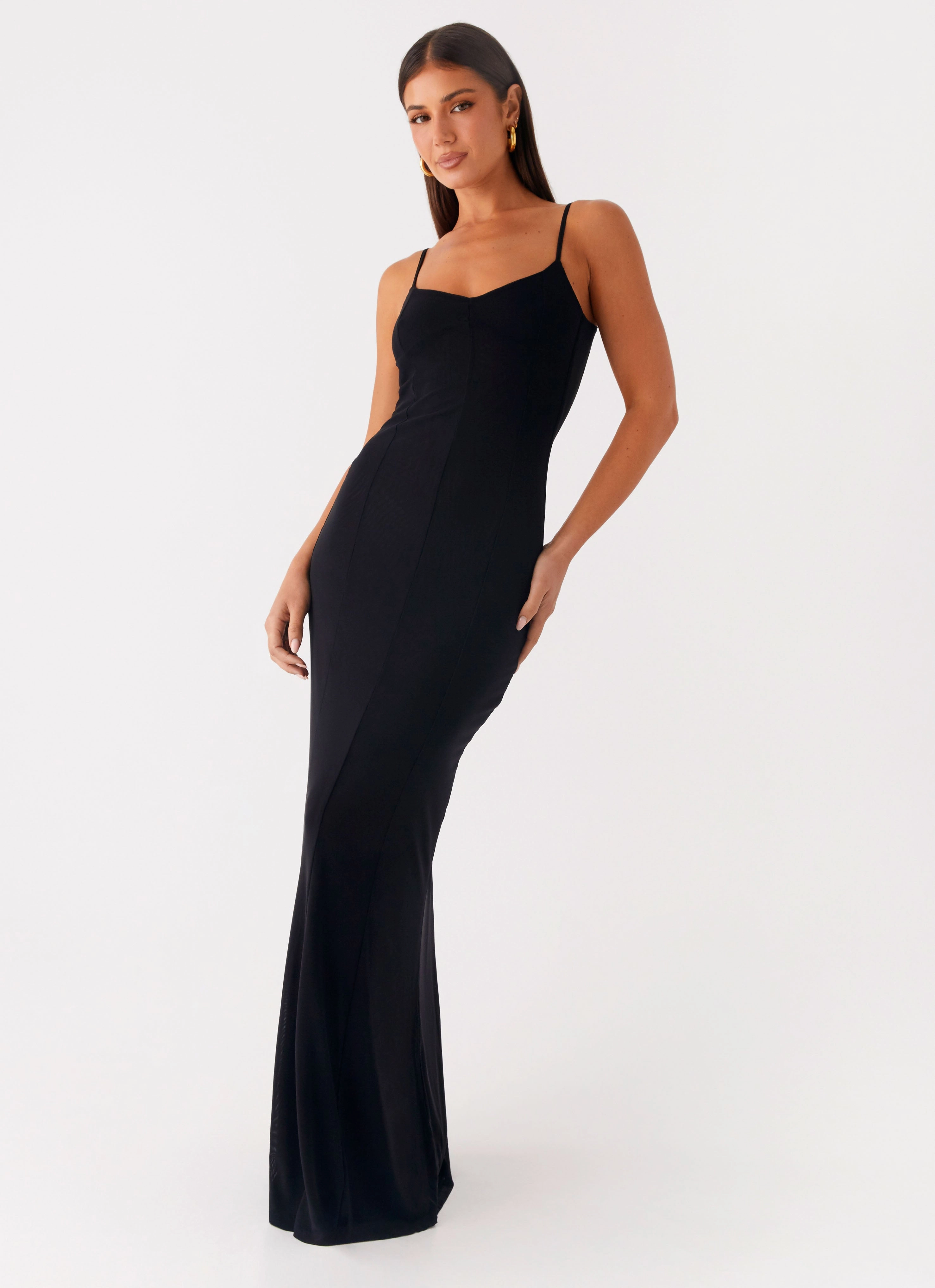 Serene Escape Maxi Dress - Black Relaxed-fit gown Balanced Light