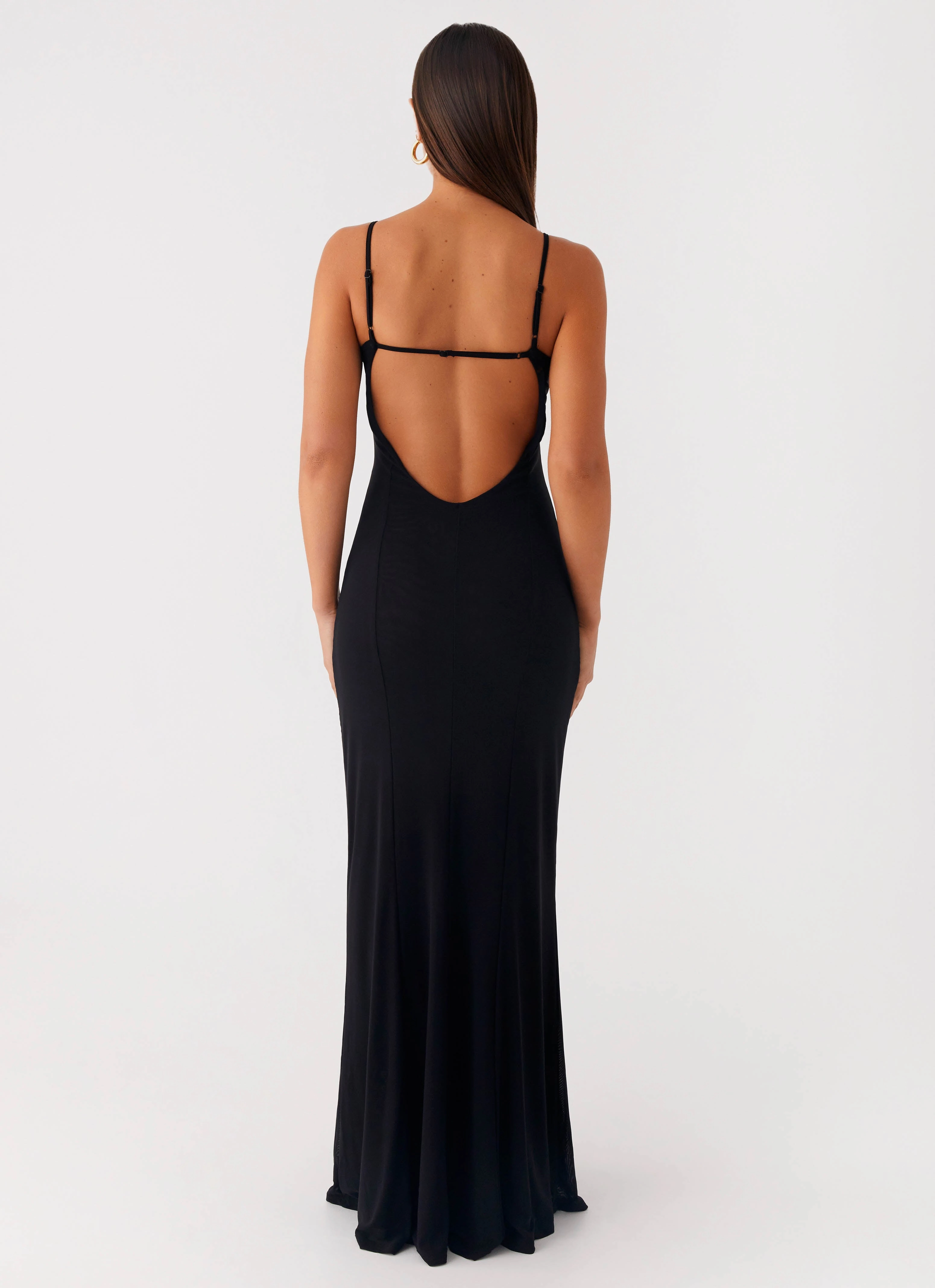 Serene Escape Maxi Dress - Black Smooth Edge Refined fit