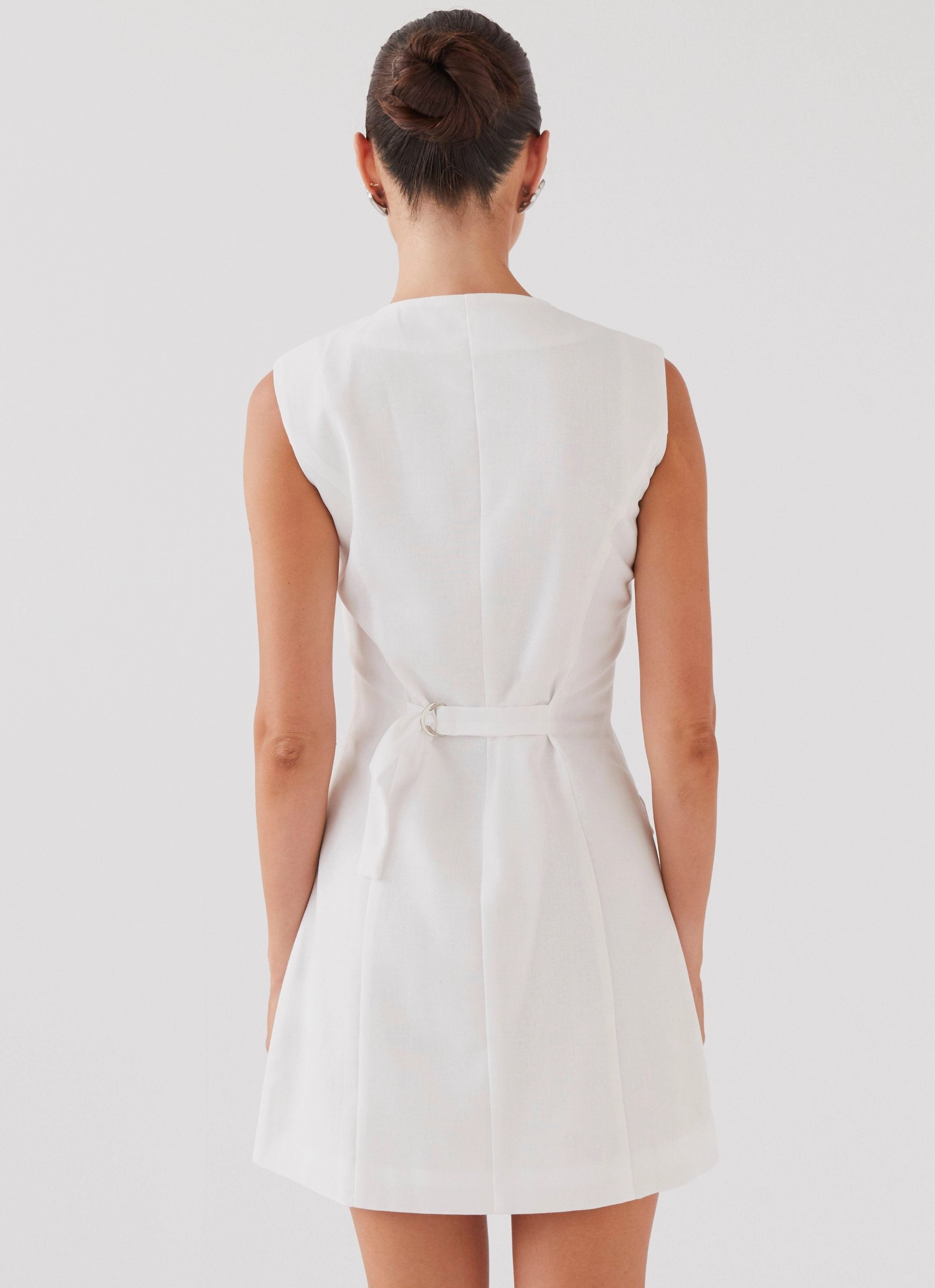 Castello Fiore Linen Mini Dress - White NonChafeSeams Fashionable Wear