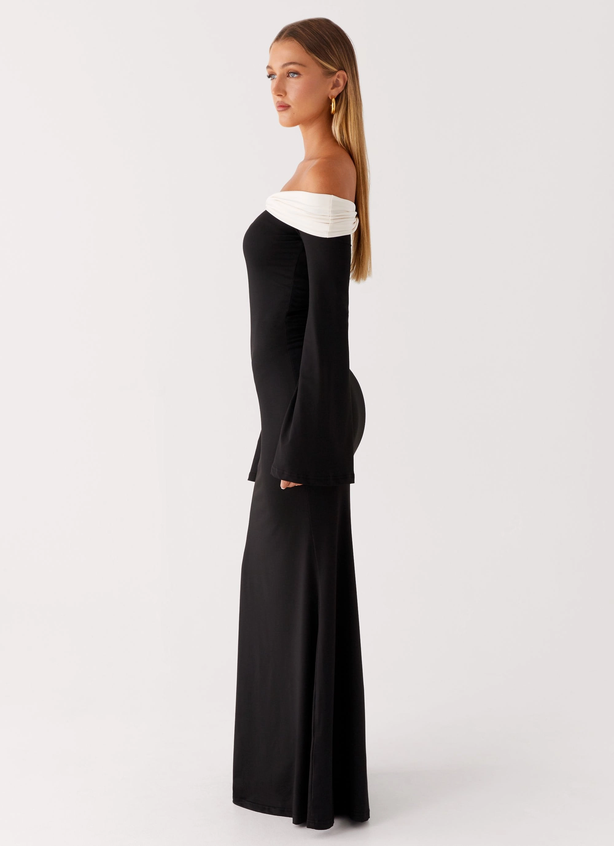 Artistic Shape Hits Different Long Sleeve Maxi Dress - Black