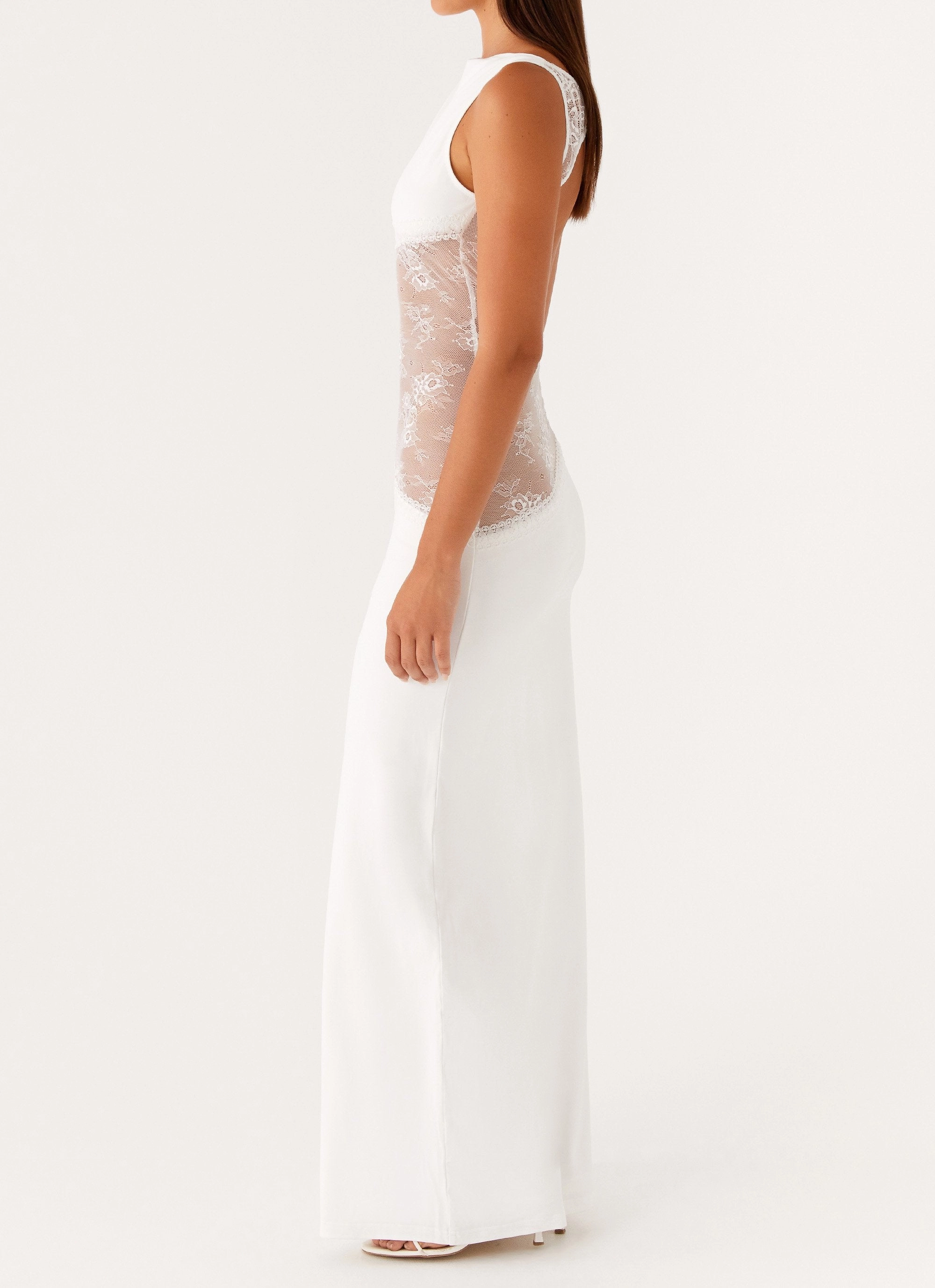 Flexible Style Clean Aesthetic Lucinda Maxi Dress - White
