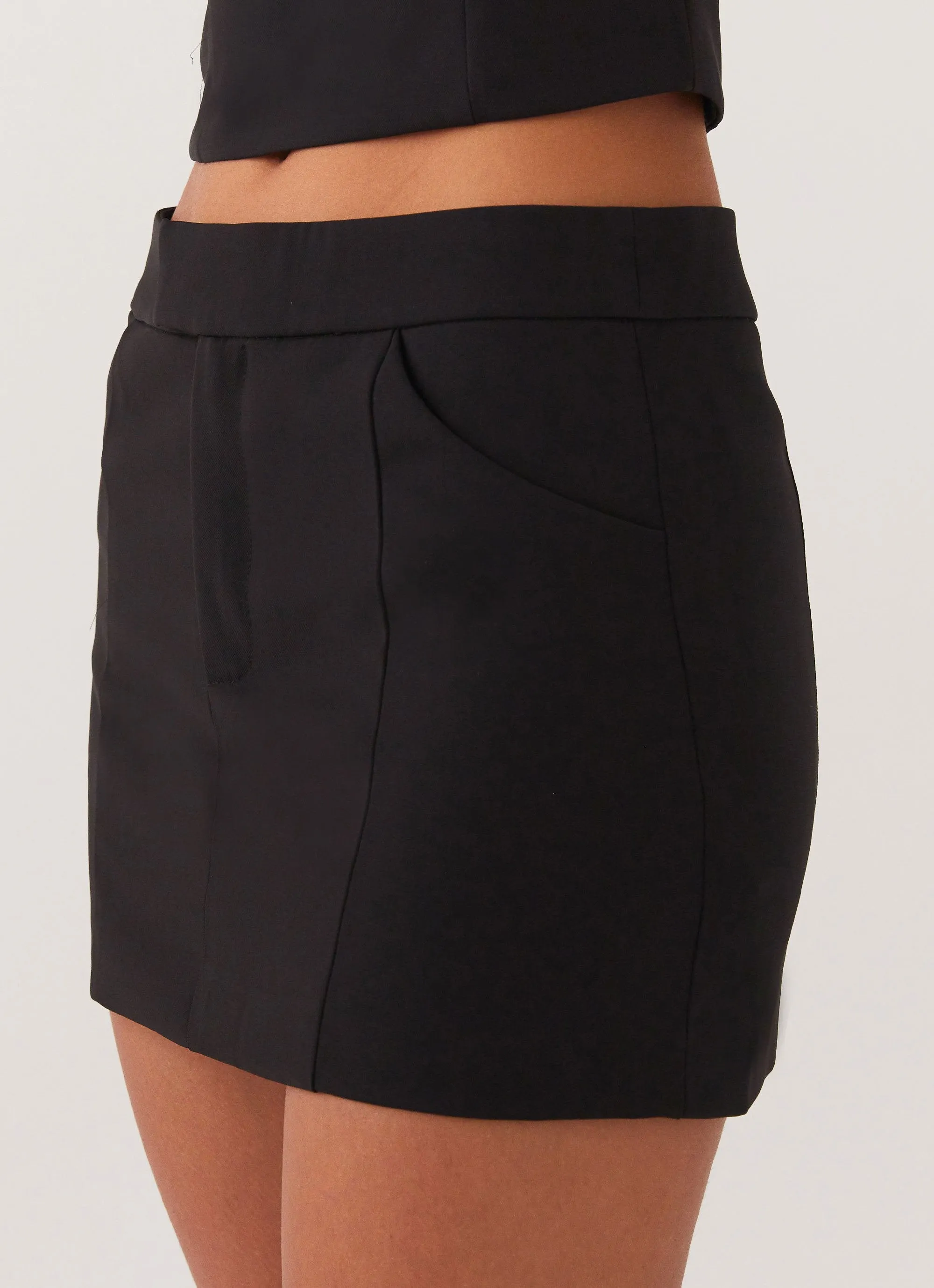 Eliana Suit Mini Skirt - Black Neutral Look Tear Resistant Material