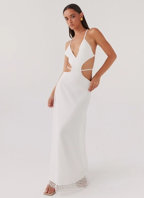 Enchanted Melodies Maxi Dress - White Designer Style Enchanted Melodies Maxi Dress - White Classic Look