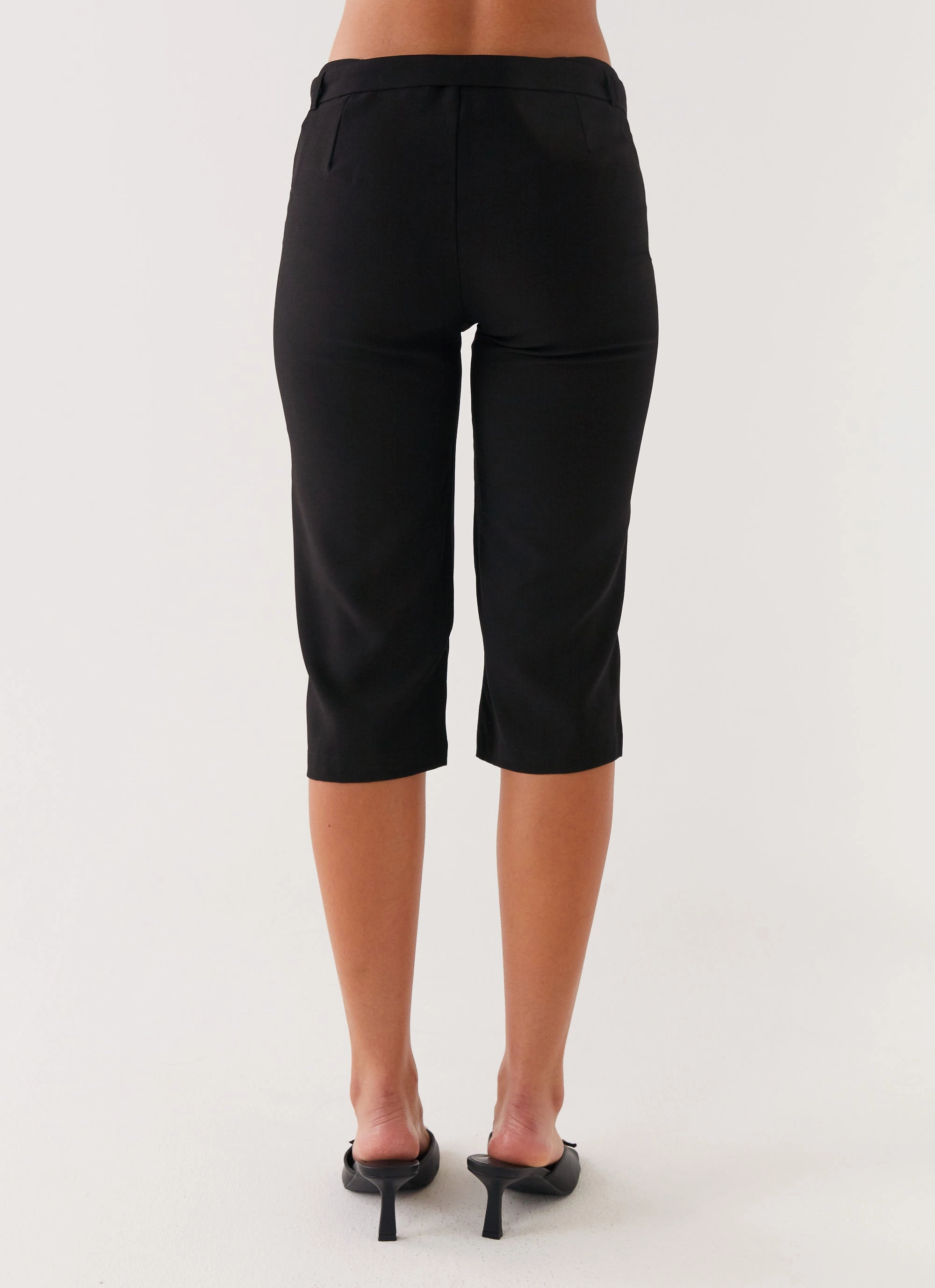 Banks Capri Pants - Black Low Profile Fasteners