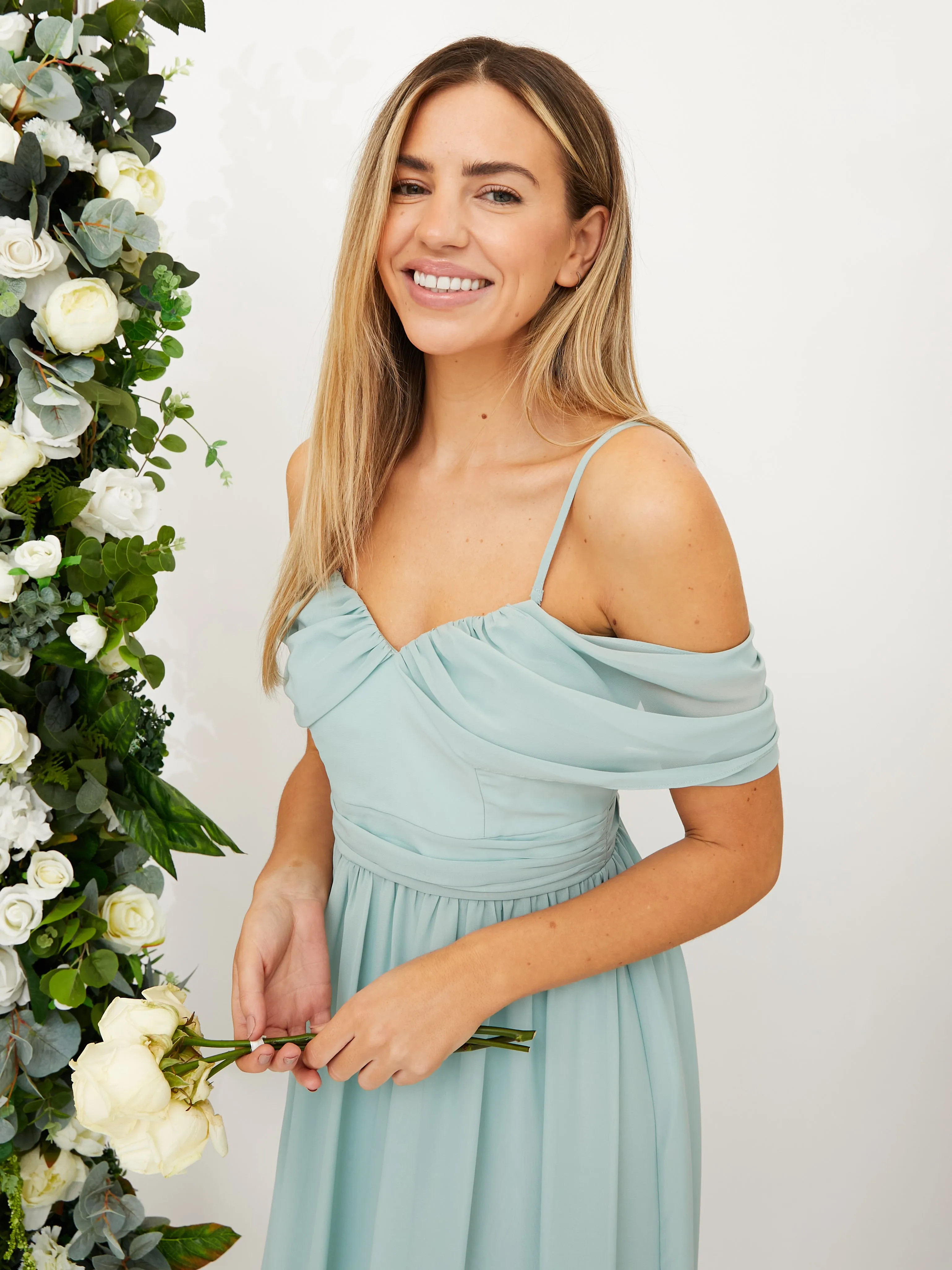 Smooth Blend Date Nightwear Cold Shoulder Maxi Chiffon Dress / Sage