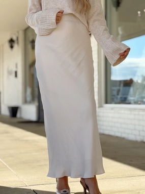 AntiPillingTreatment Europa Luxe Sheen Midi Skirt - Sea Salt