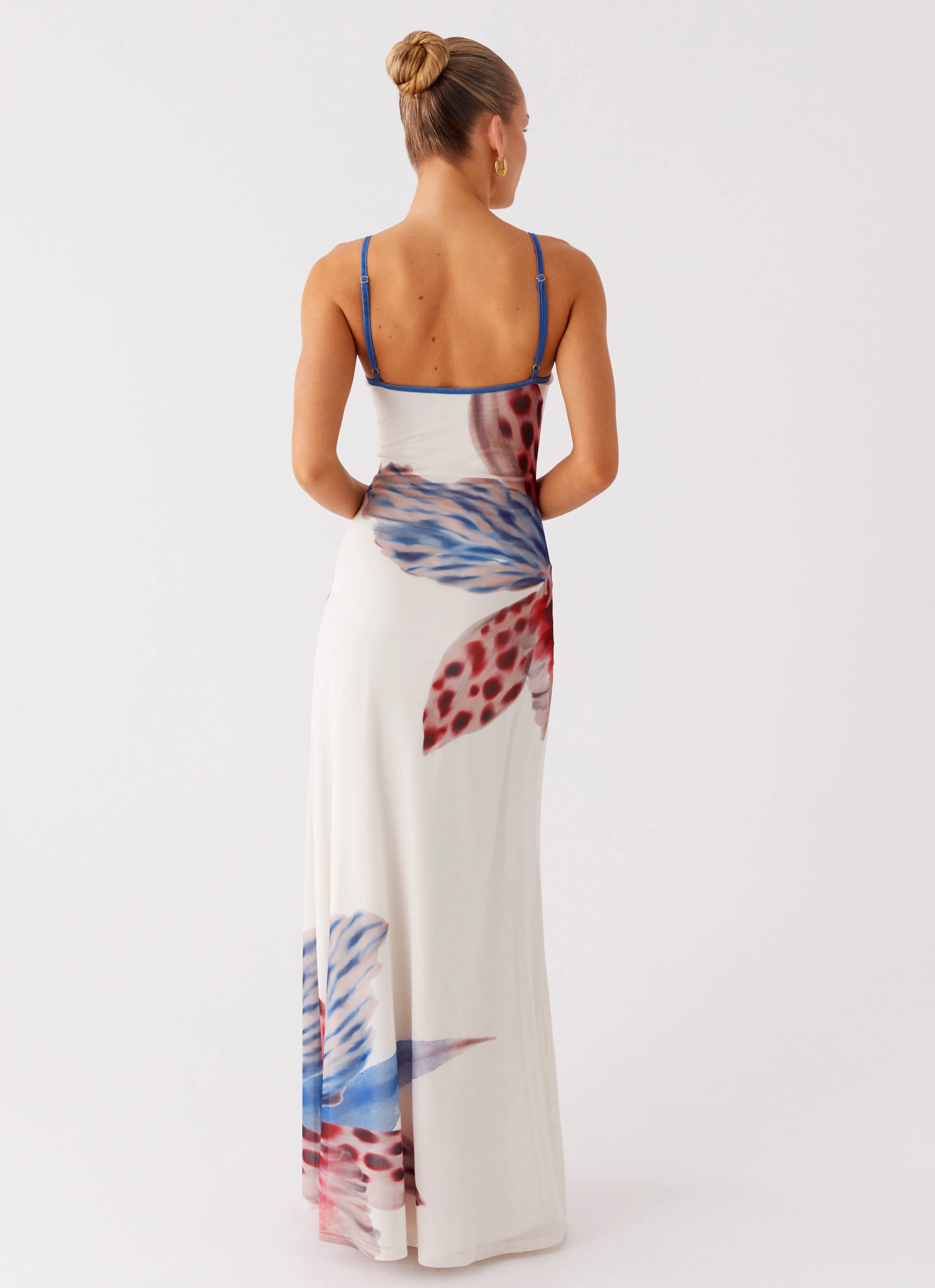Texture Flow Scandi Light Everett Maxi Dress - White Sea Bloom
