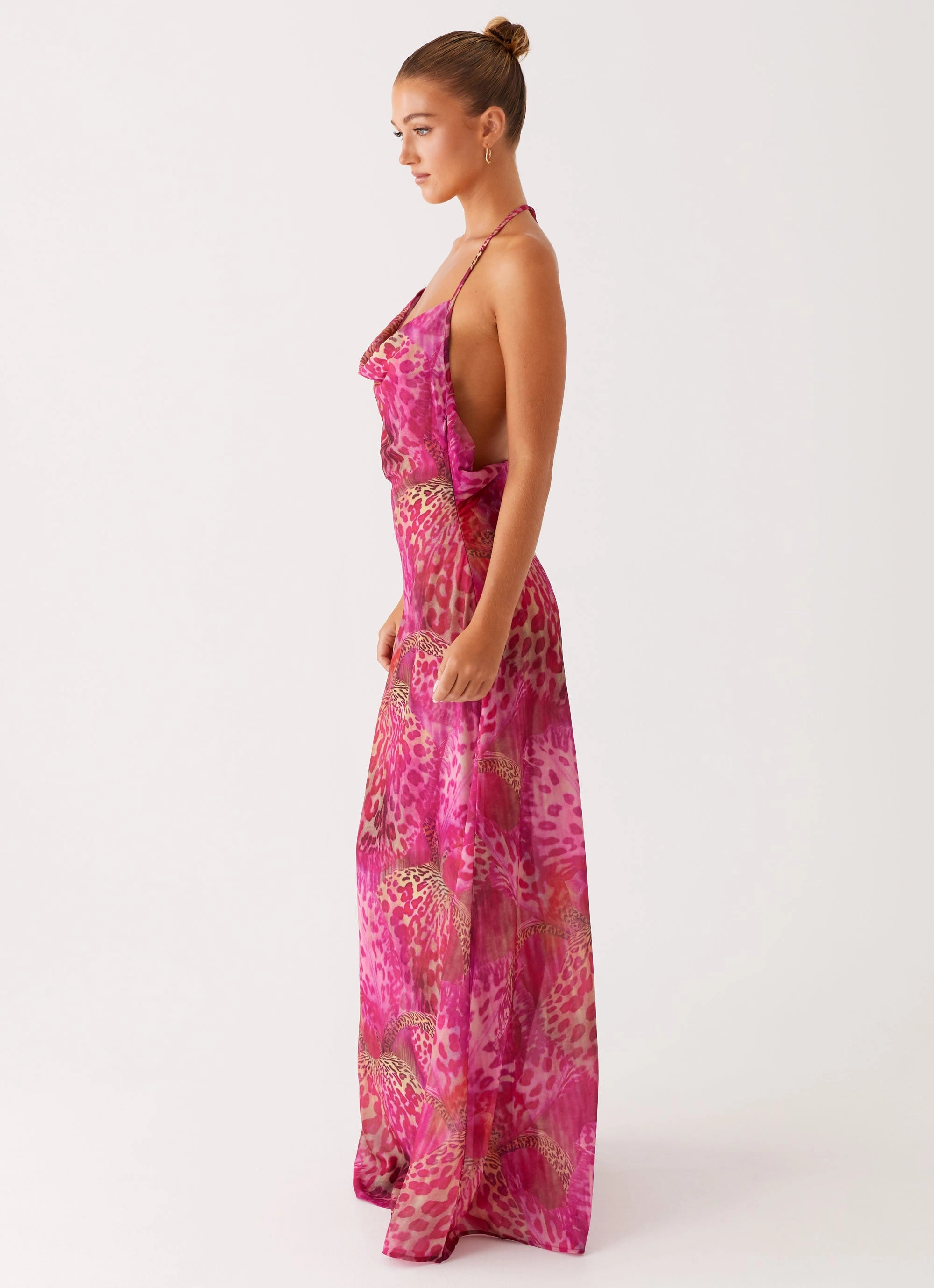 Vintage-Inspired Fantasy Maxi Dress - Lavender Lagoon