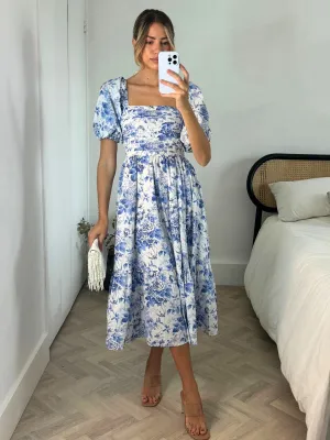 Fashionable Units Leighton Puff Sleeve Midi Dress in Blue Floral Leighton Puff Sleeve Midi Dress in Blue Floral Weekend Style Smart Design