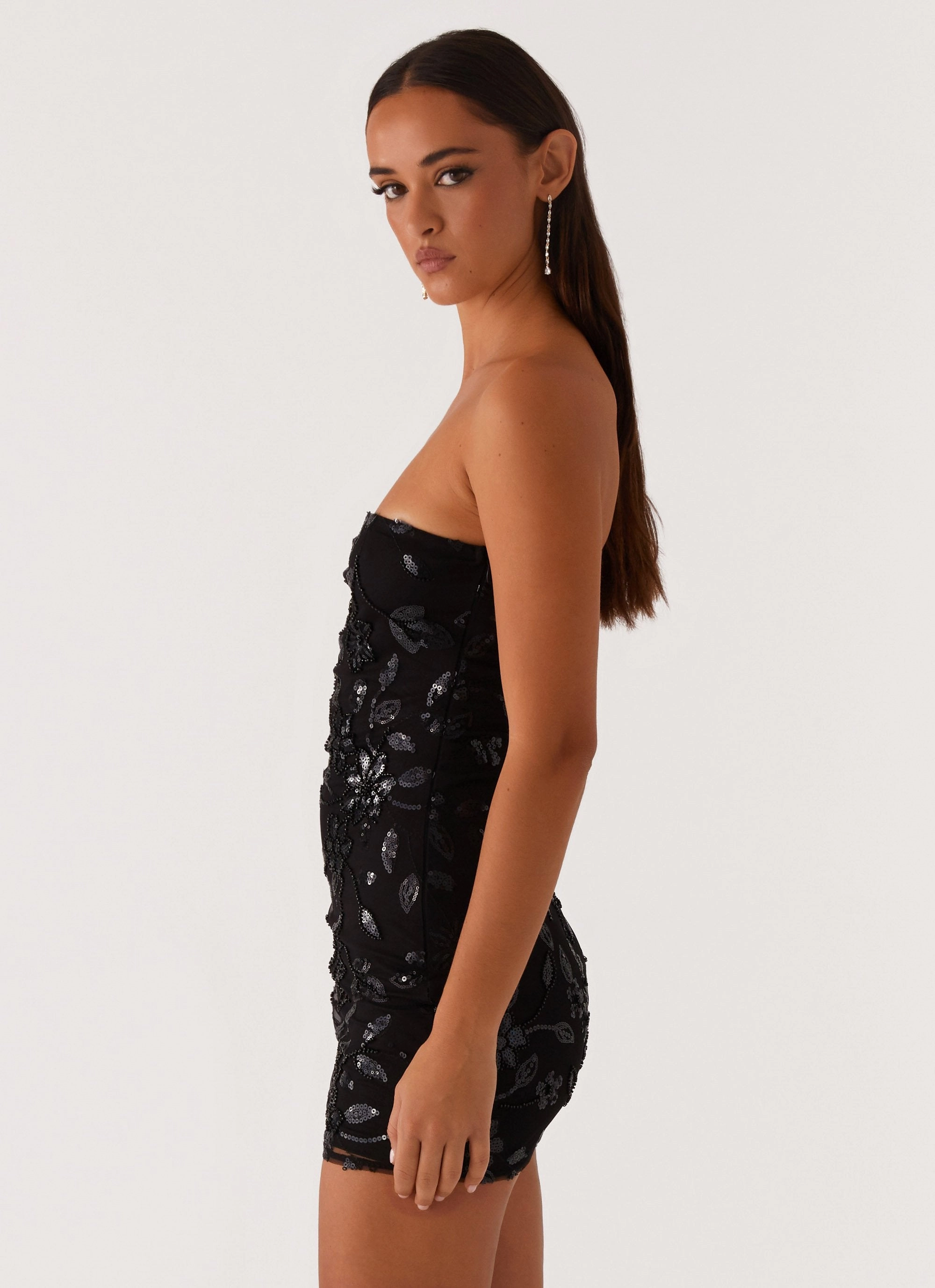 Moorey Beaded Mini Dress - Black Bare Glow Dreamy Flow