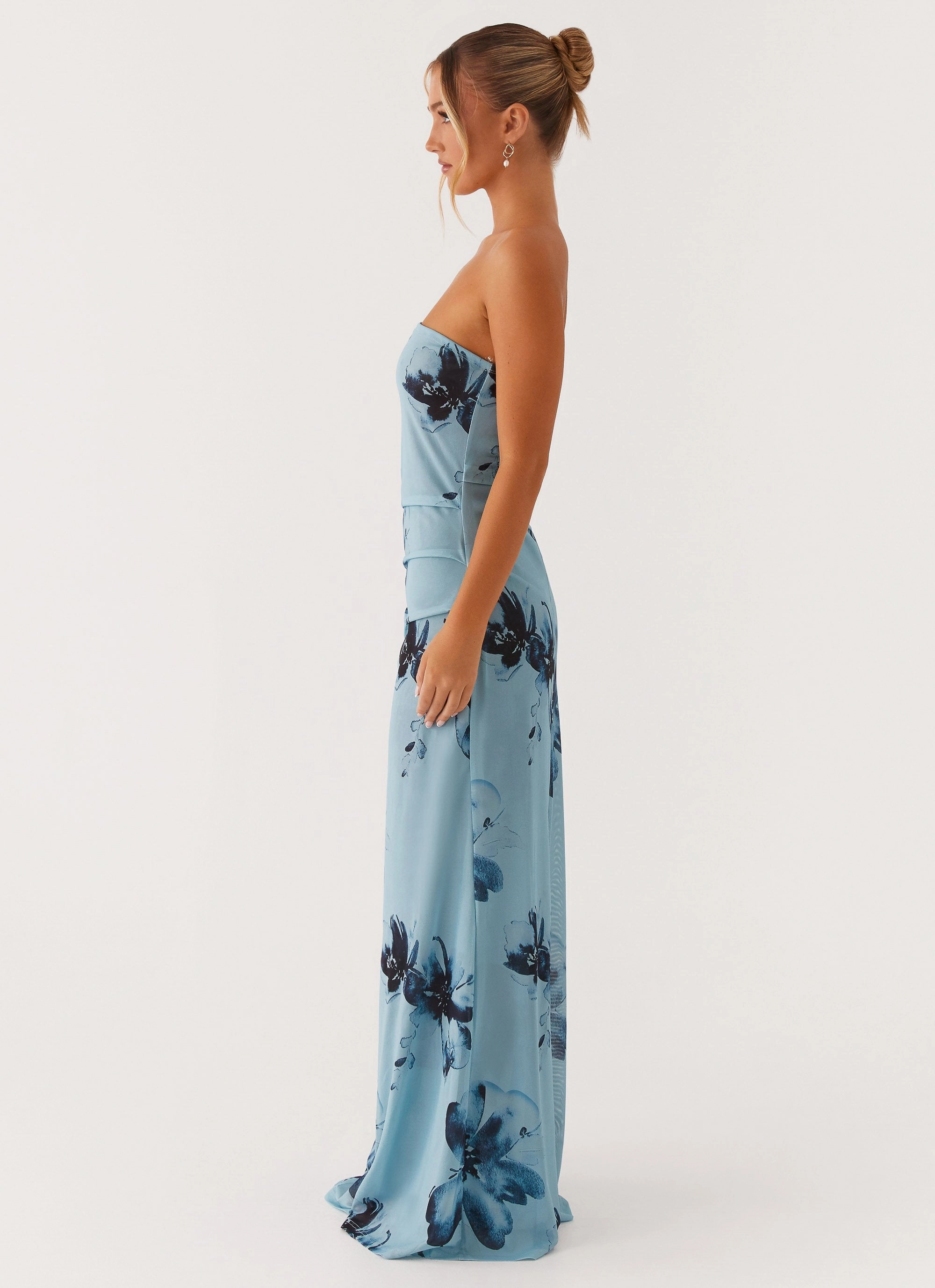 Field Of Dreams Maxi Dress - Blue Black Floral Daily Form