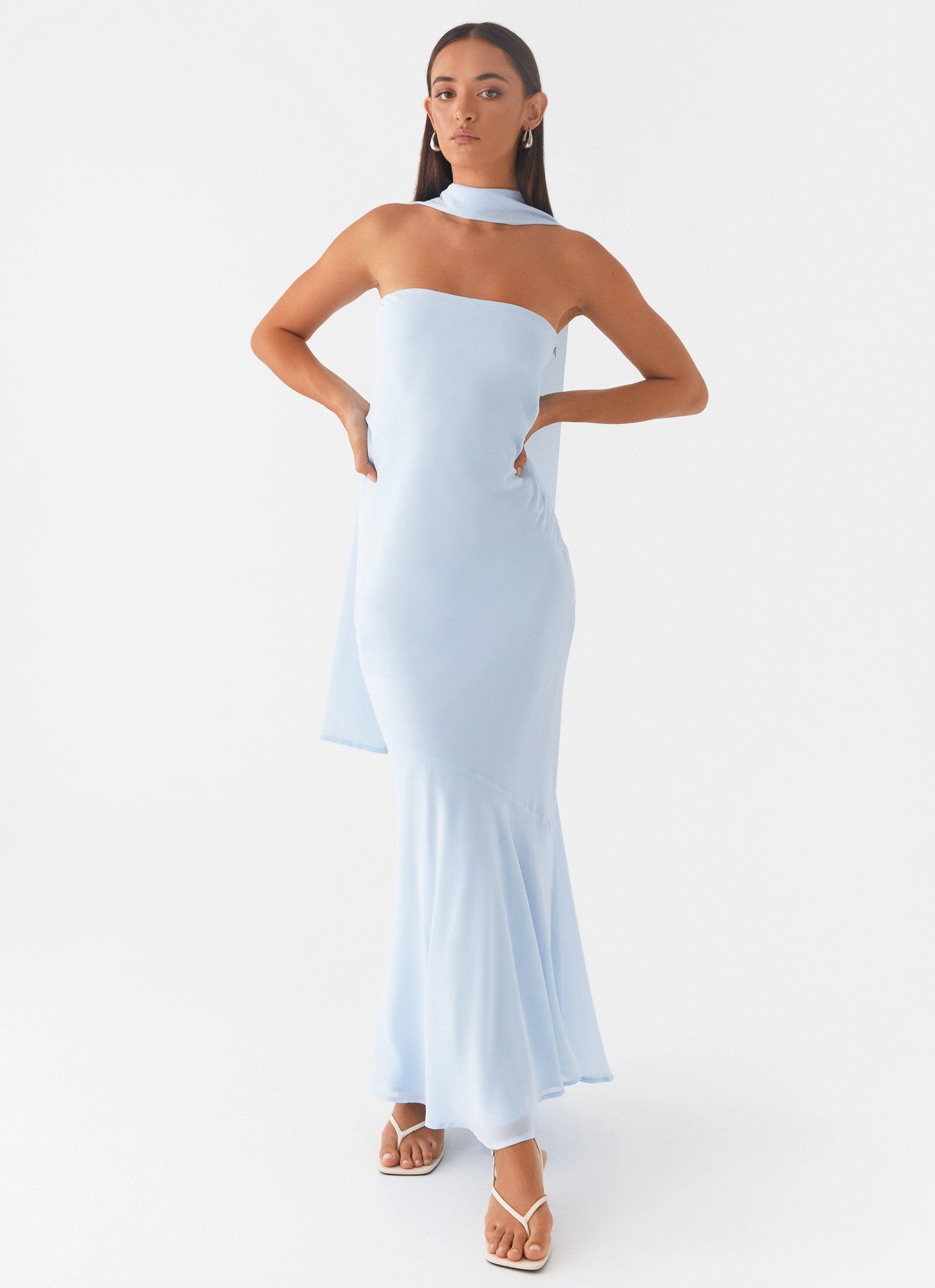 Spring Mood Under The Pagoda Maxi Dress - Blue