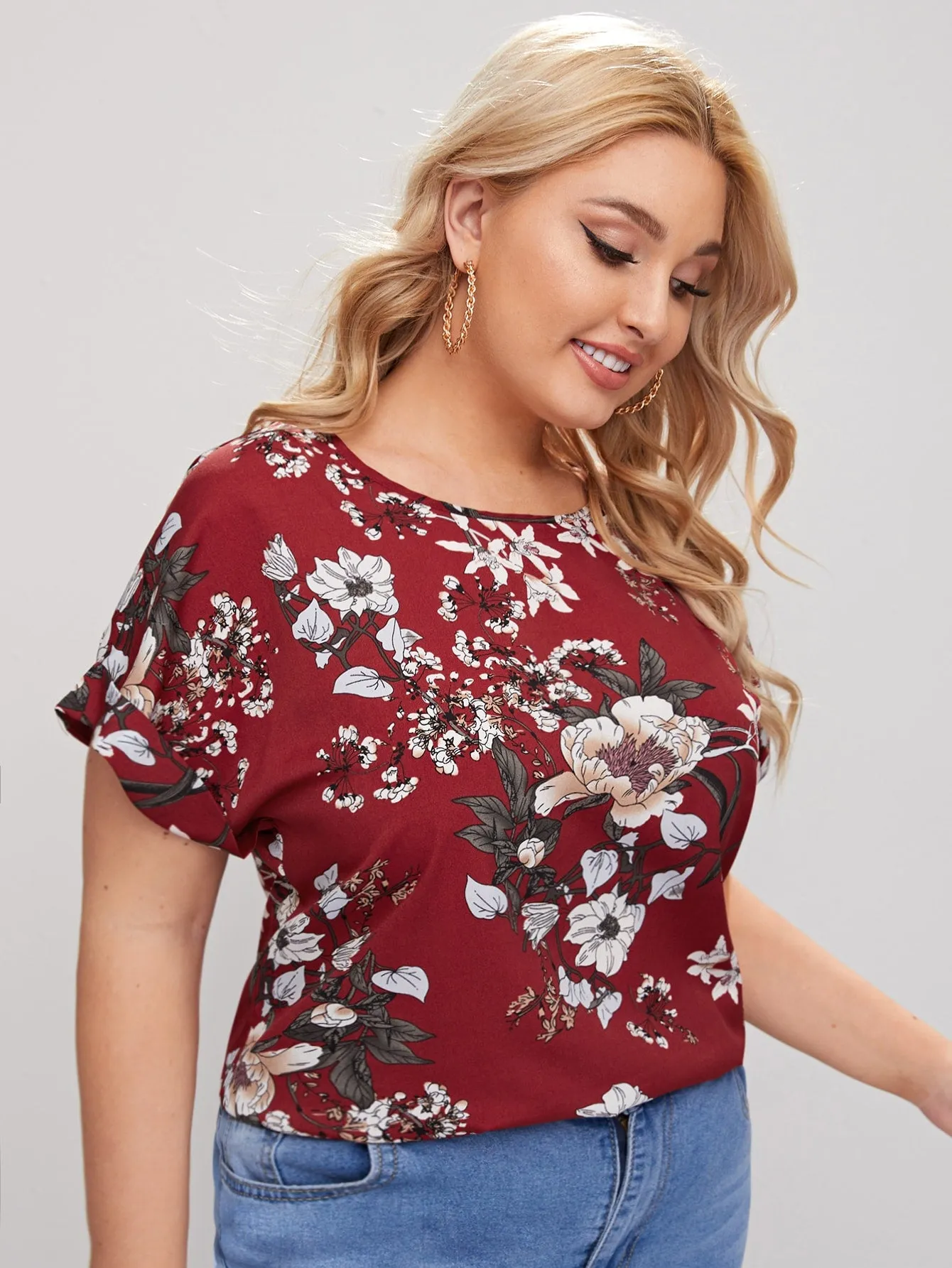 Floral Short Sleeve Round Neck Regular Plus Blouse