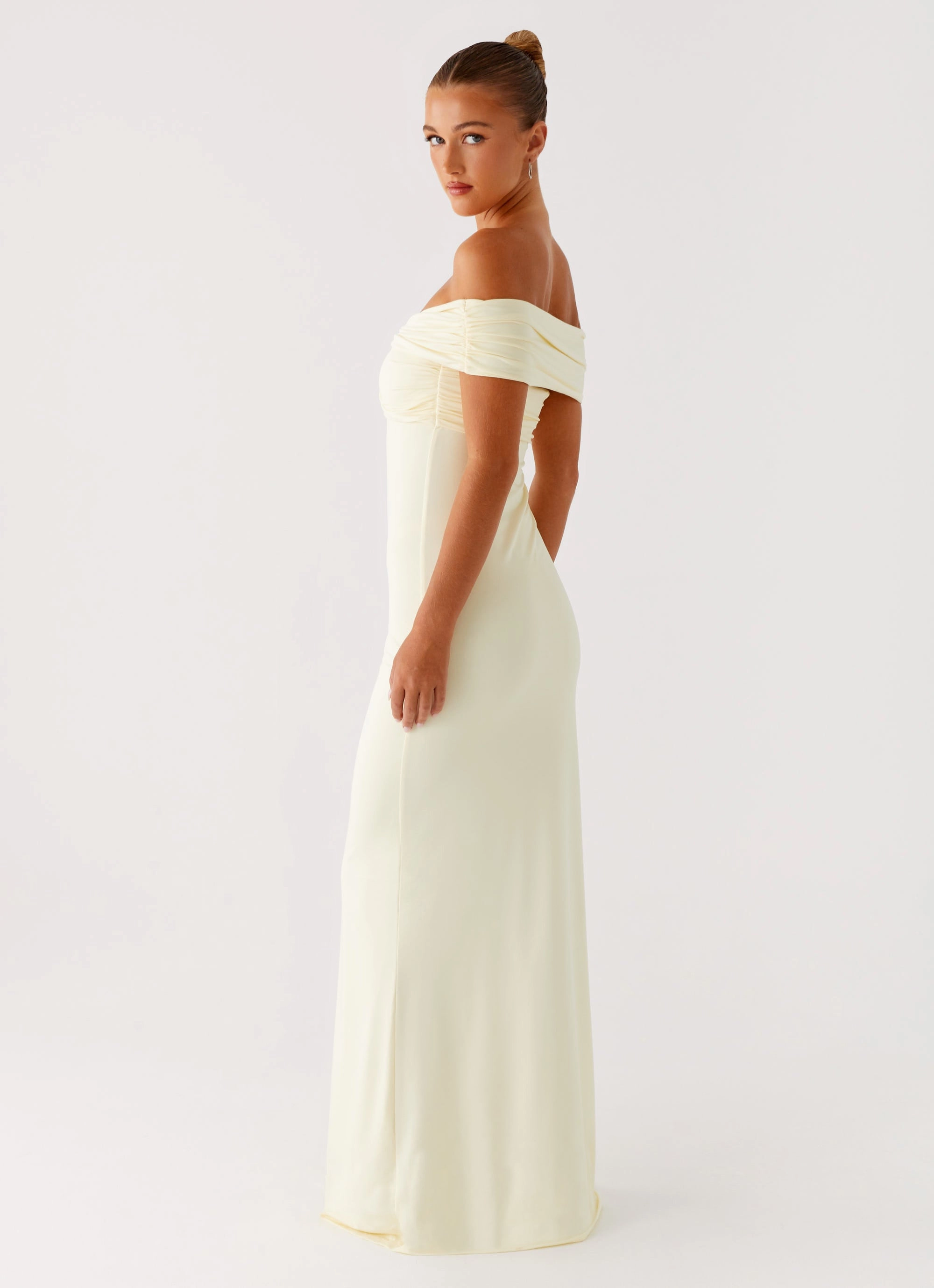 confident look Countless Maxi Dress - Yellow