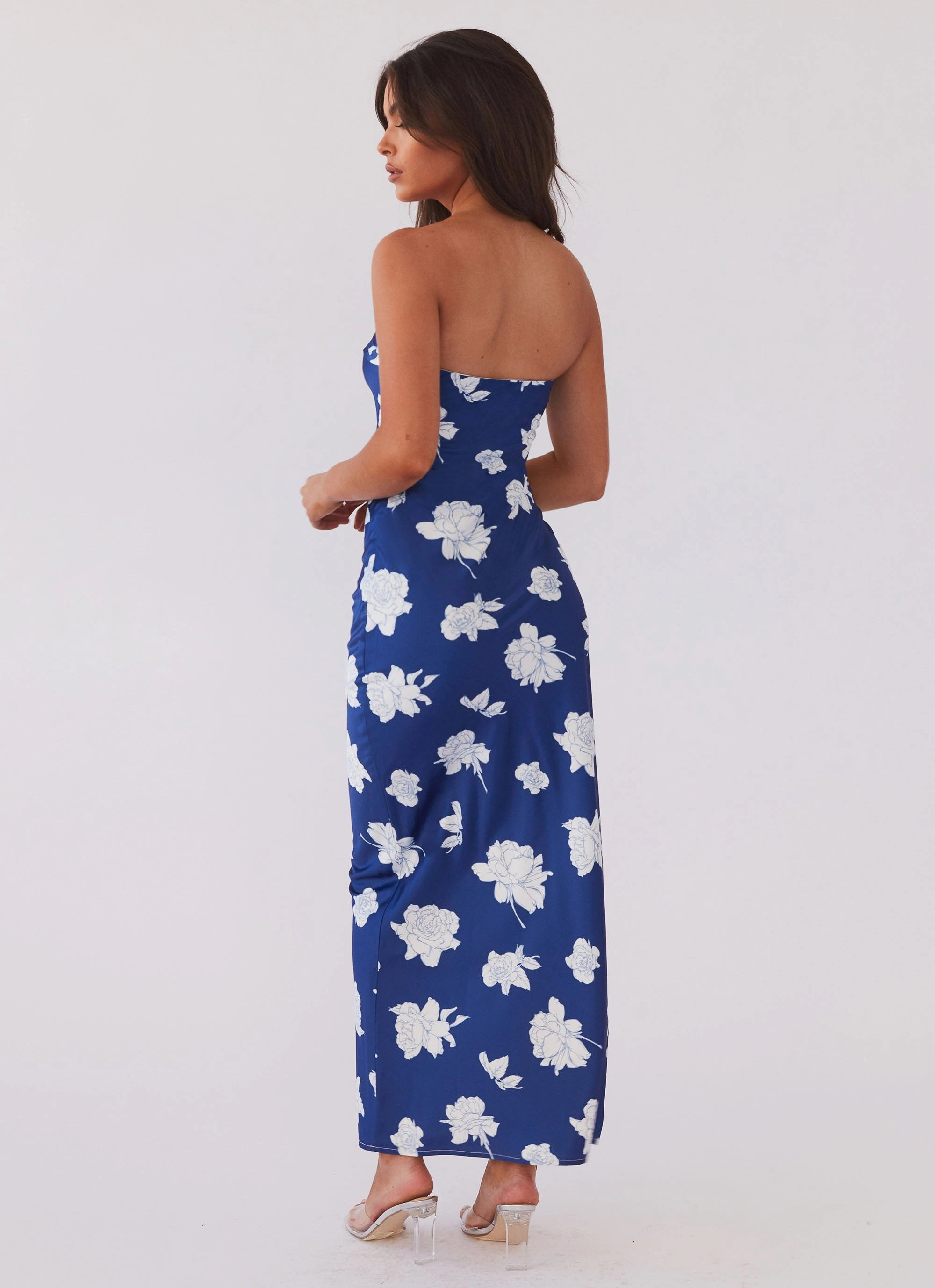 What I Want Maxi Dress - Navy Flora Chill Style Smart Detail