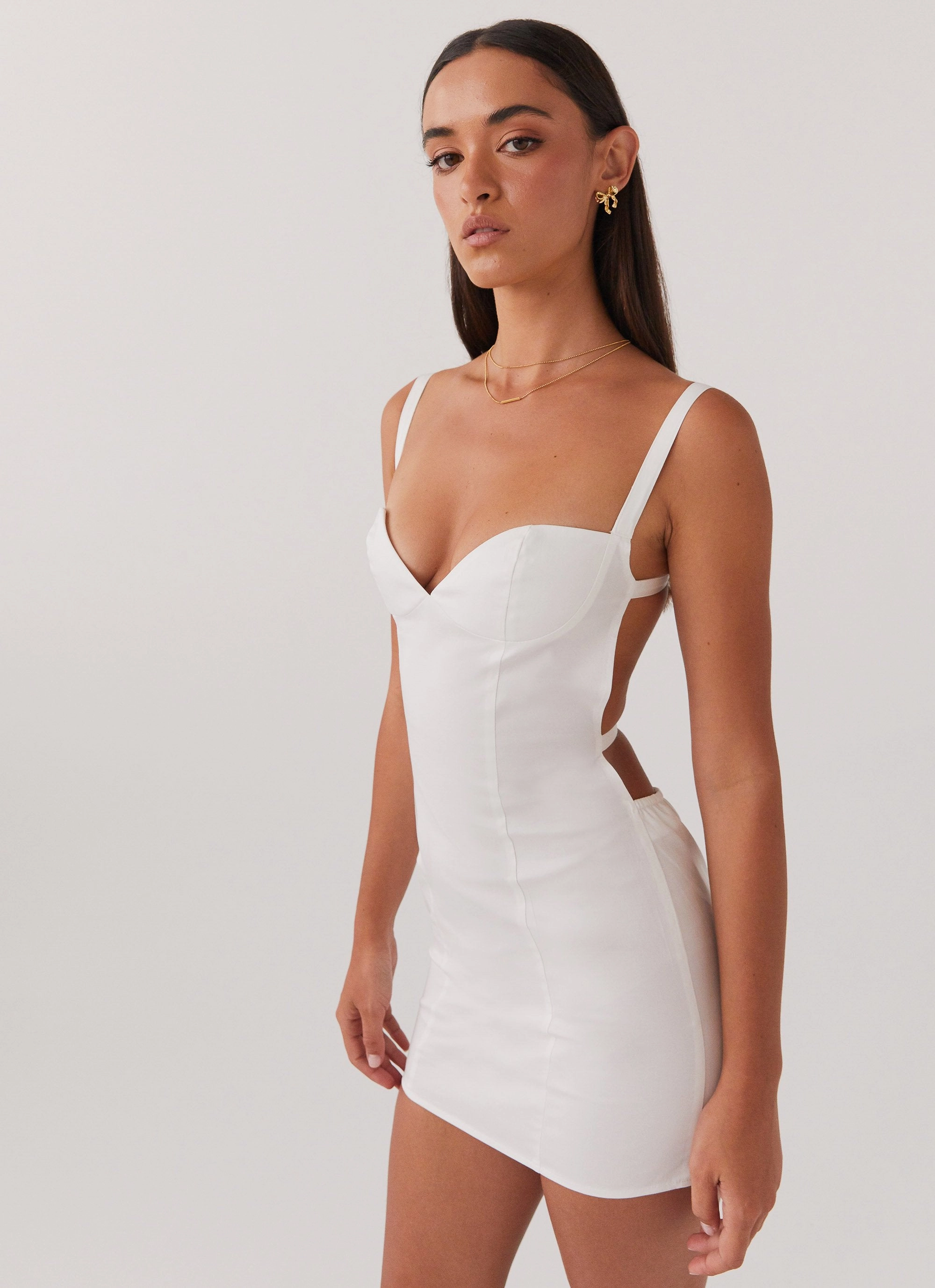 Naomi Backless Mini Dress - White Skin Glow Chill Mode