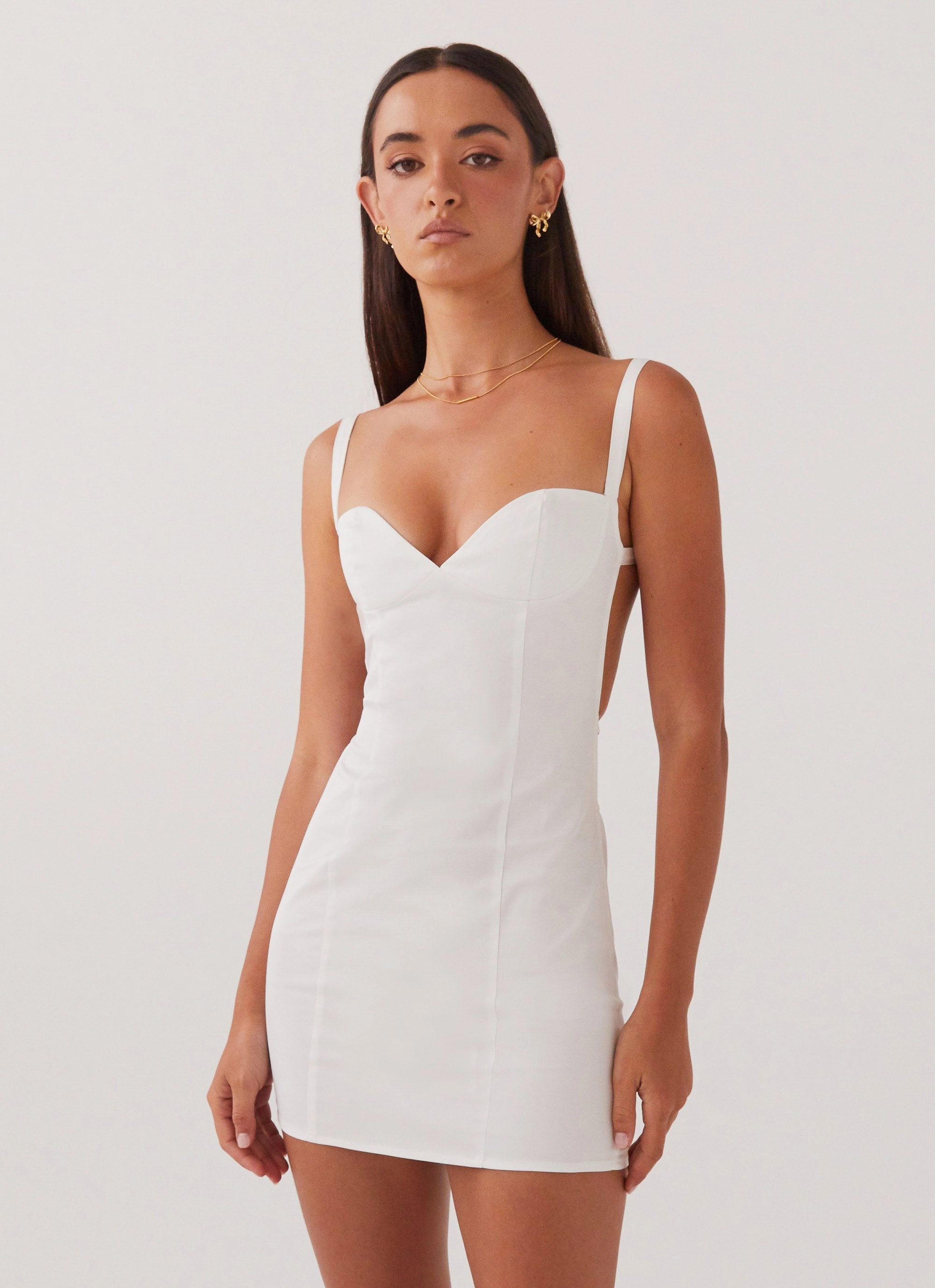 Dreamy Touch Whimsical Mood Naomi Backless Mini Dress - White