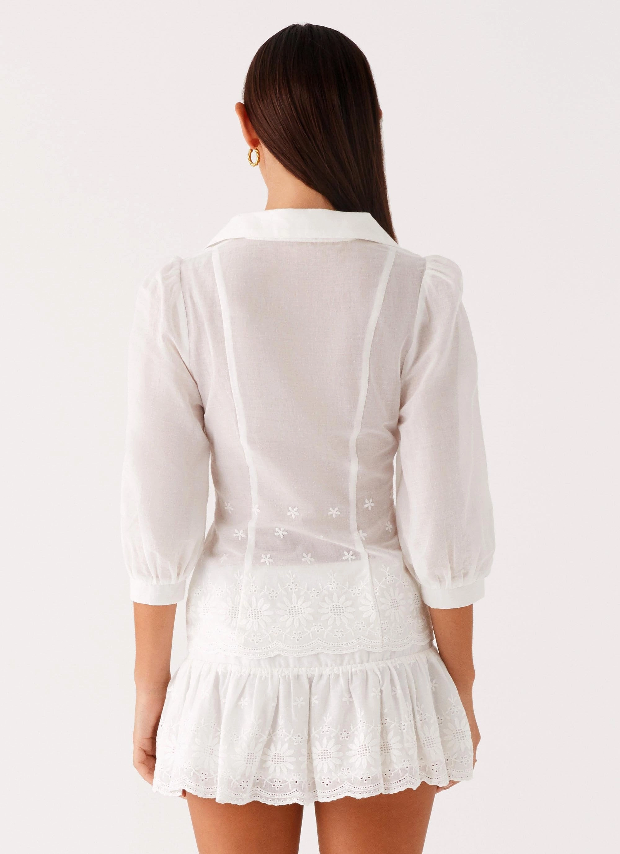 FlexibleElasticatedEdging UltraLightweight Frida Broderie Top - White