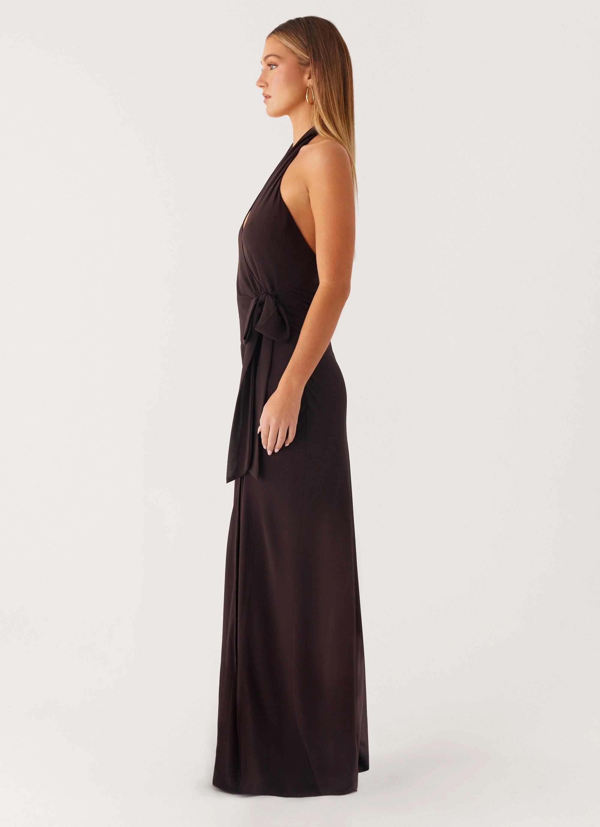 So Chic Maxi Dress - Cool Chocolate Minimalist feel Cool Finish