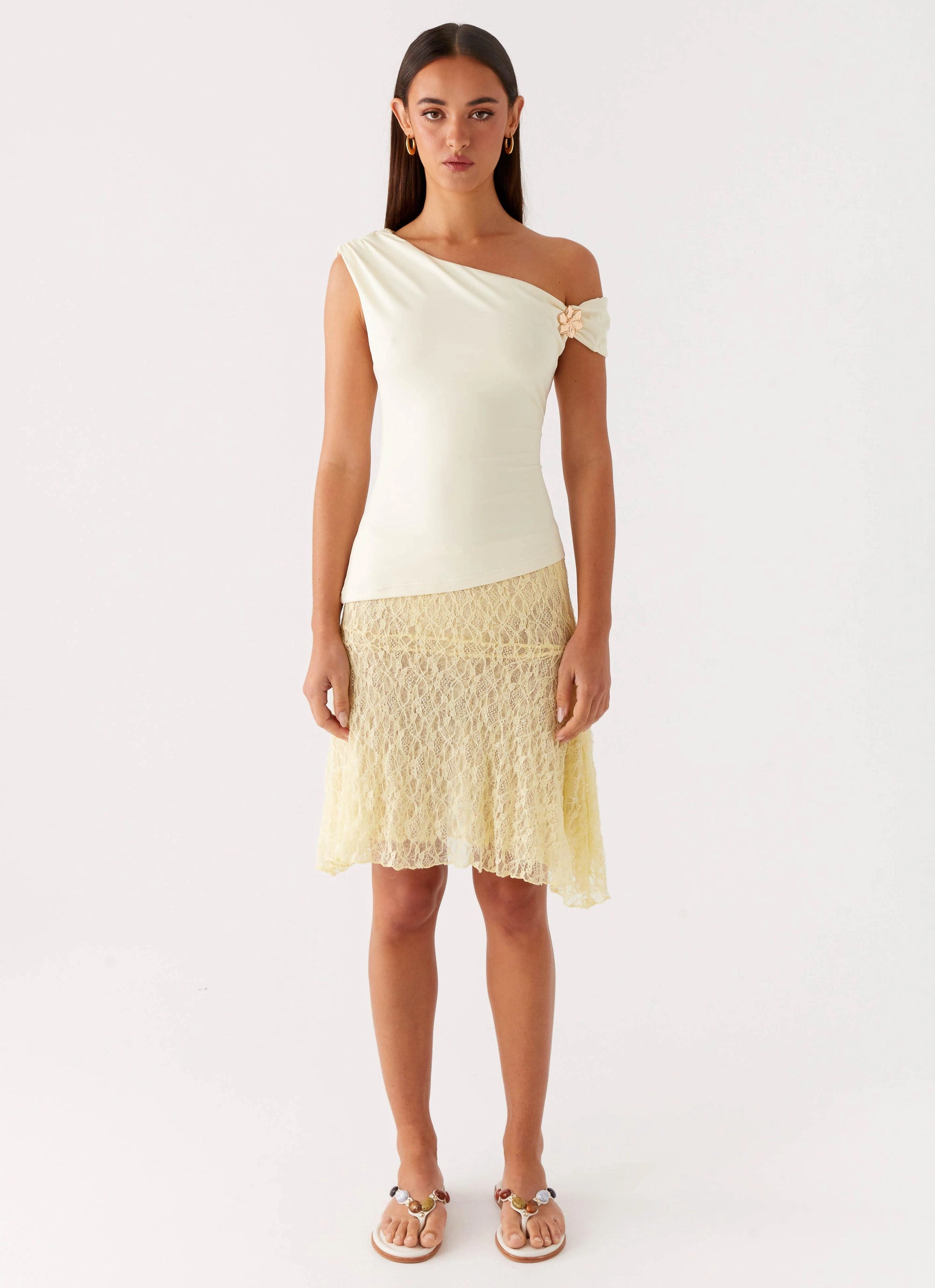 MinimalistAesthetic NonIrritating Stitching Catch Flights Top - Yellow