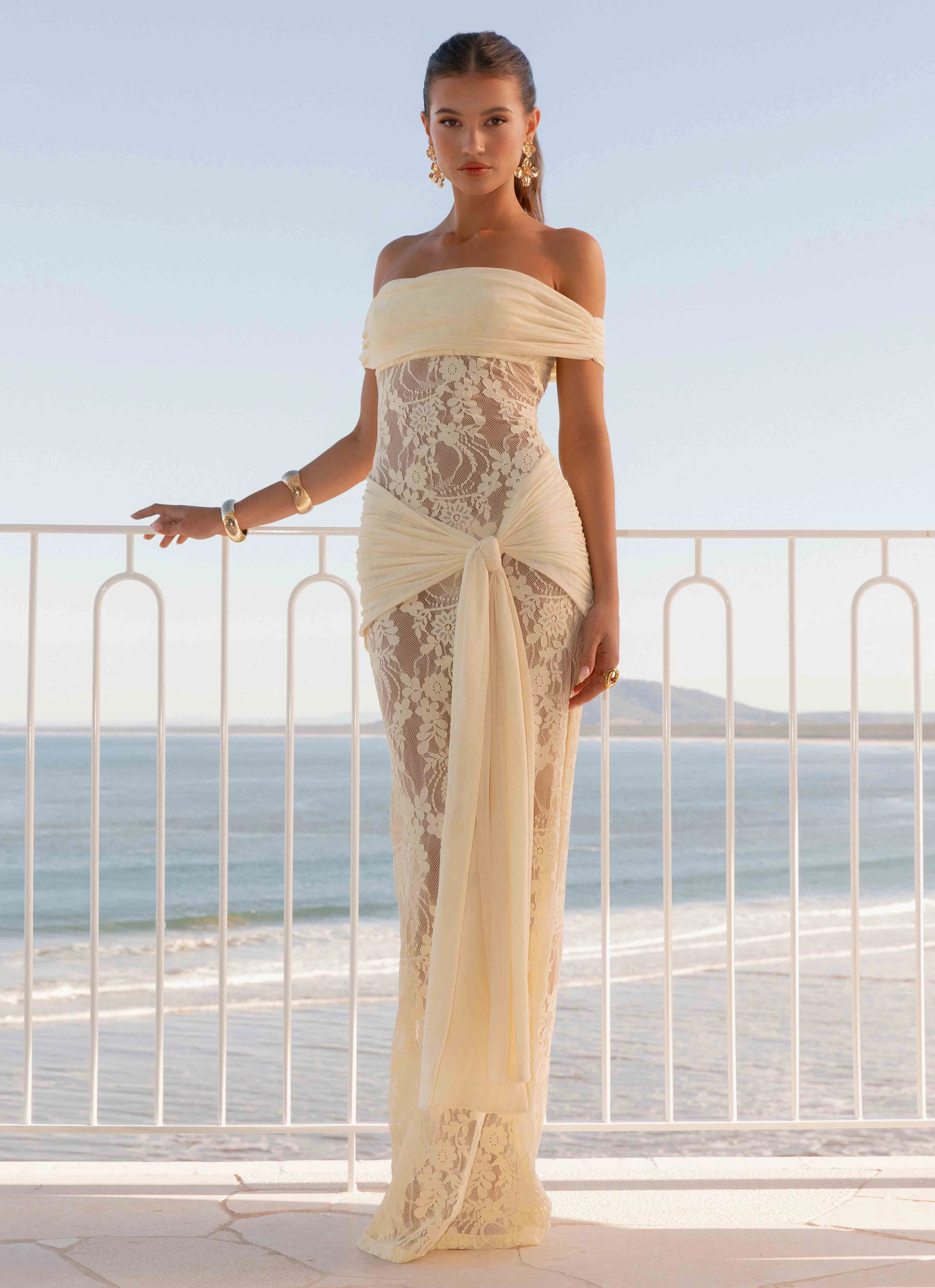 Gracie Twist Maxi Dress - Yellow Side Slit City Mood