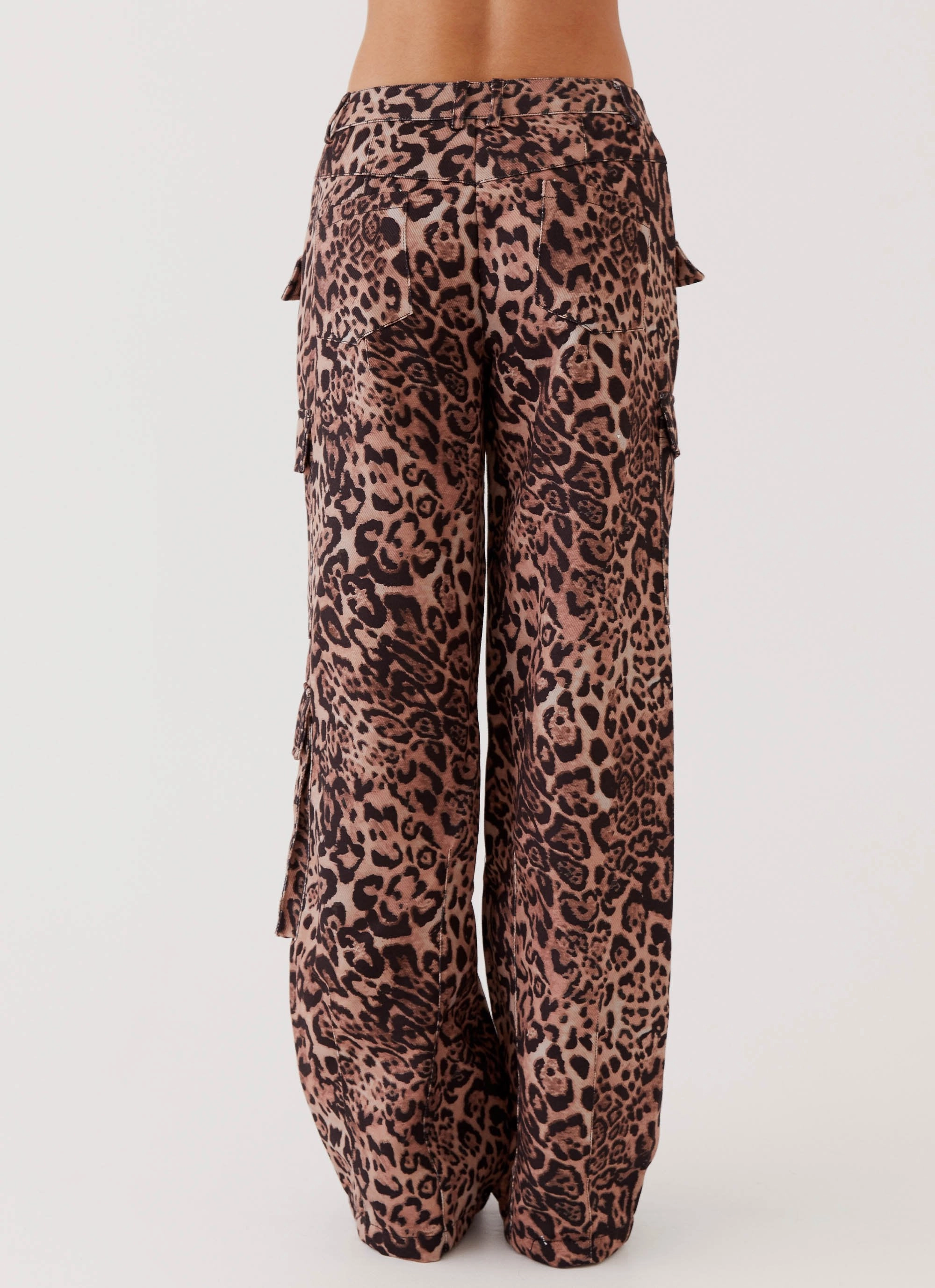 Secure Cuff Design Greedy Cargo Pants - Leopard