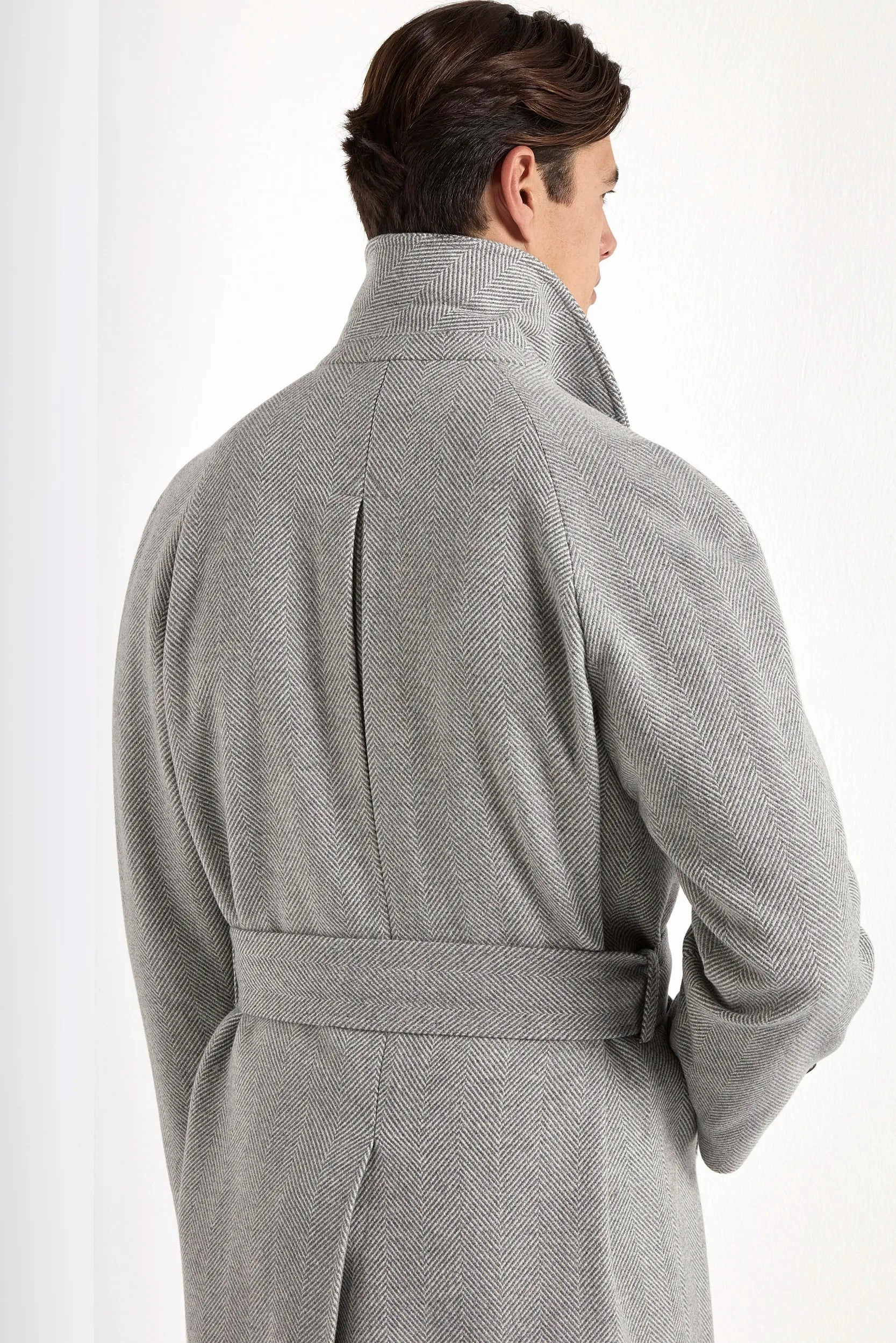 Grey herringbone raglan coat ?C Made in Italy