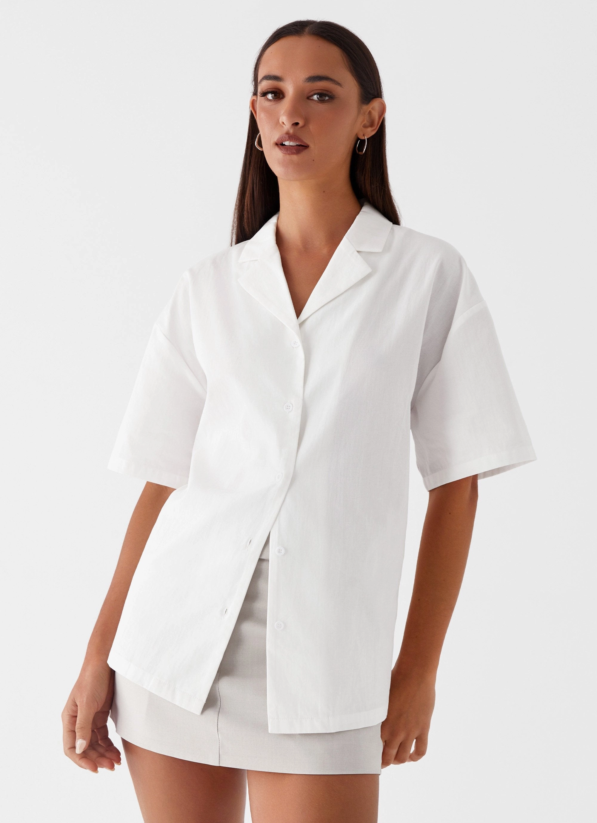 Hadley Open Back Short Sleeve Shirt - White ribbed texture Multi Panel Construction