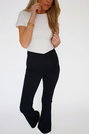 Hidden Ventilation On The Move Flare -(FINAL SALE) On The Move Flare -(FINAL SALE) AbrasionResistant Fabric Versatile Layering